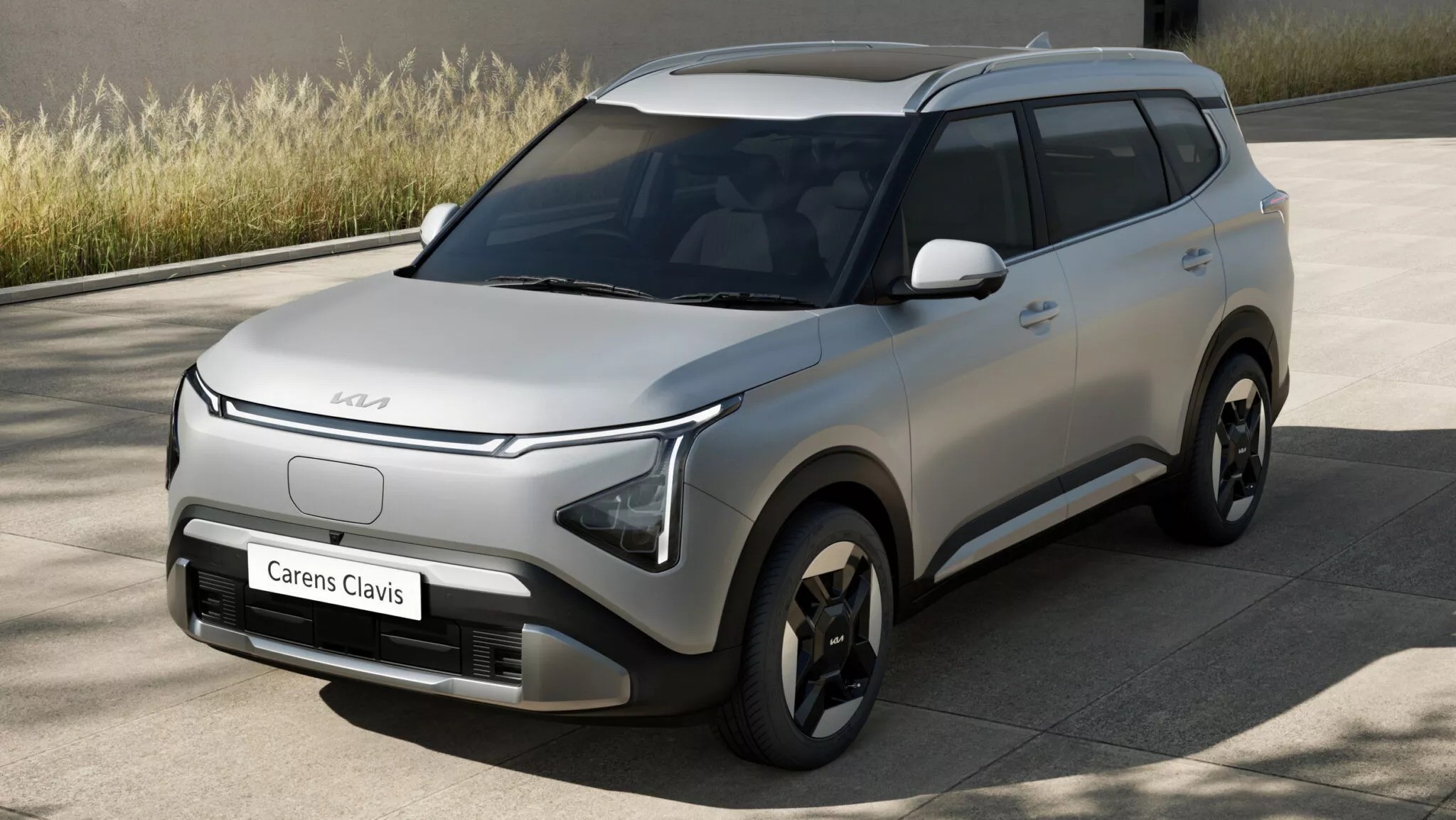 Kia Carens Clavis EV exterior view