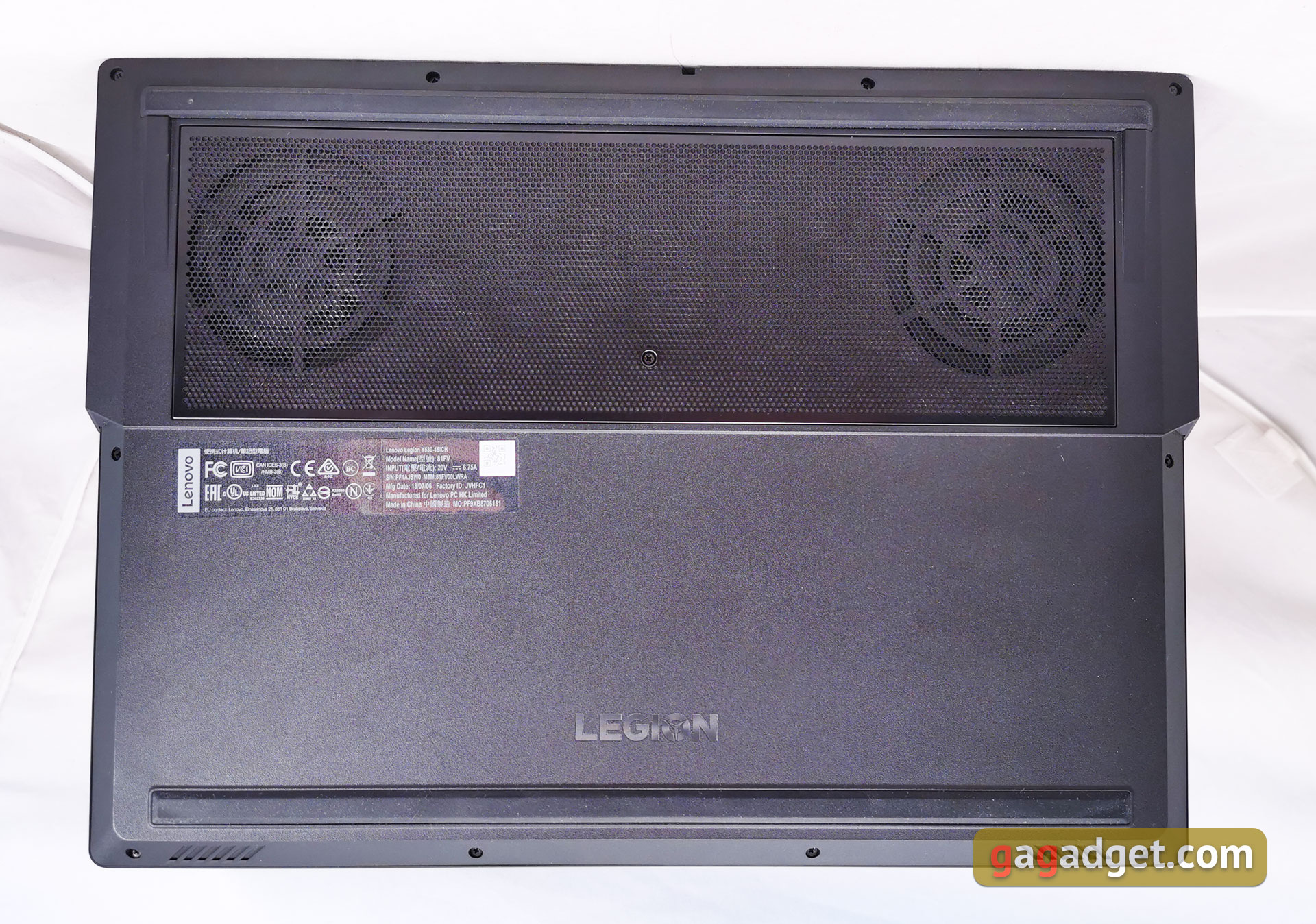 Огляд Lenovo Legion Y530: ігровий ноутбук із суворим дизайном-16