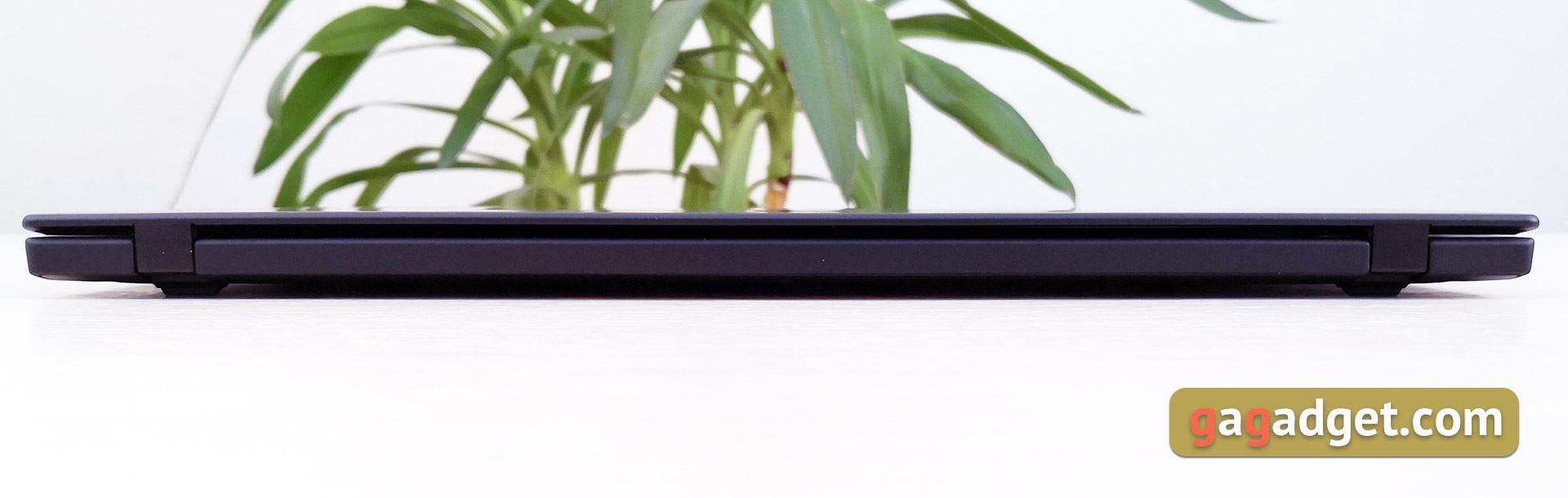 Огляд Lenovo ThinkPad X1 Carbon 7th Gen: оновлена ​​бізнес-класика-13