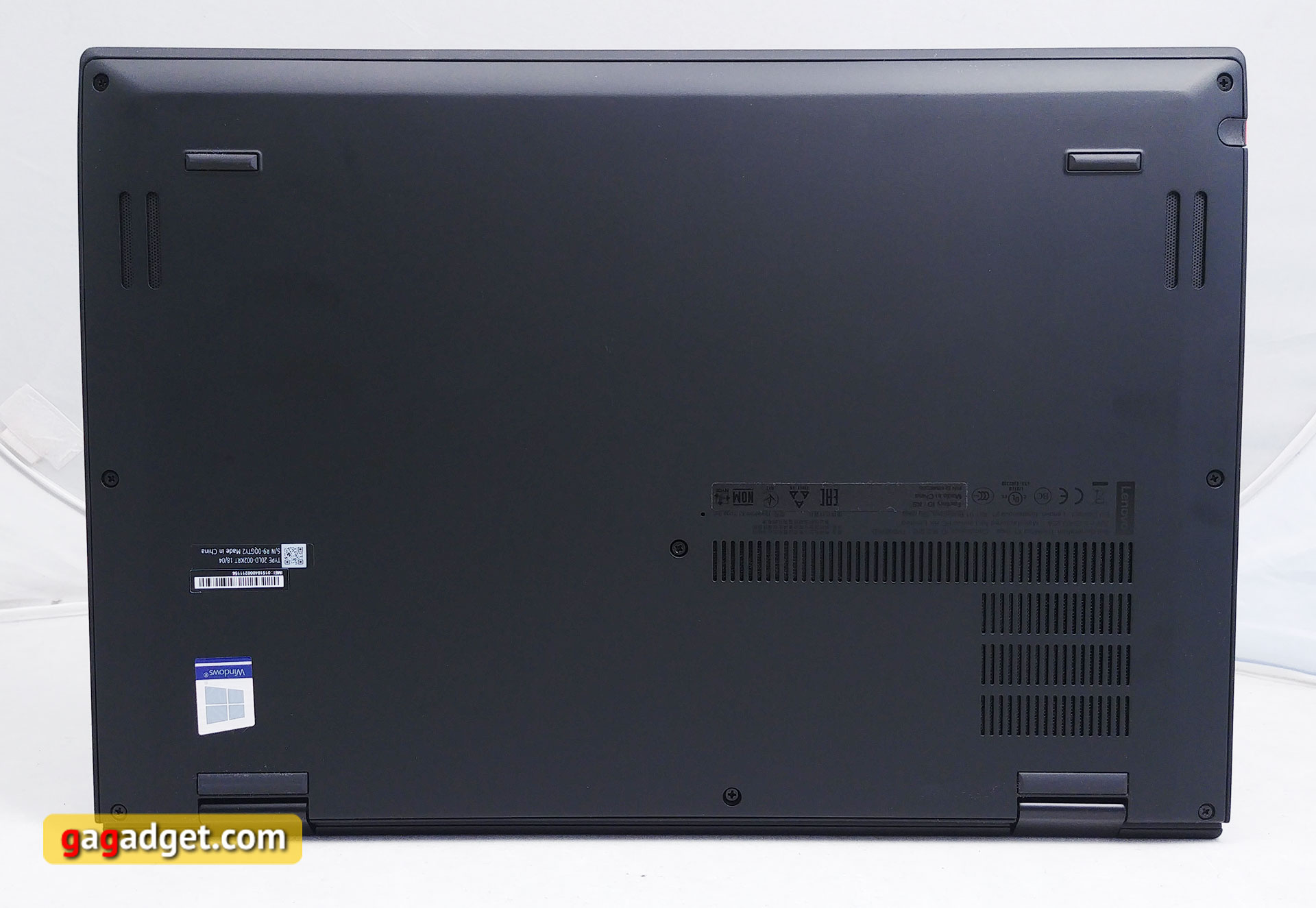 lenovo-thinkpad-x1-yoga-3-gen-12.jpg