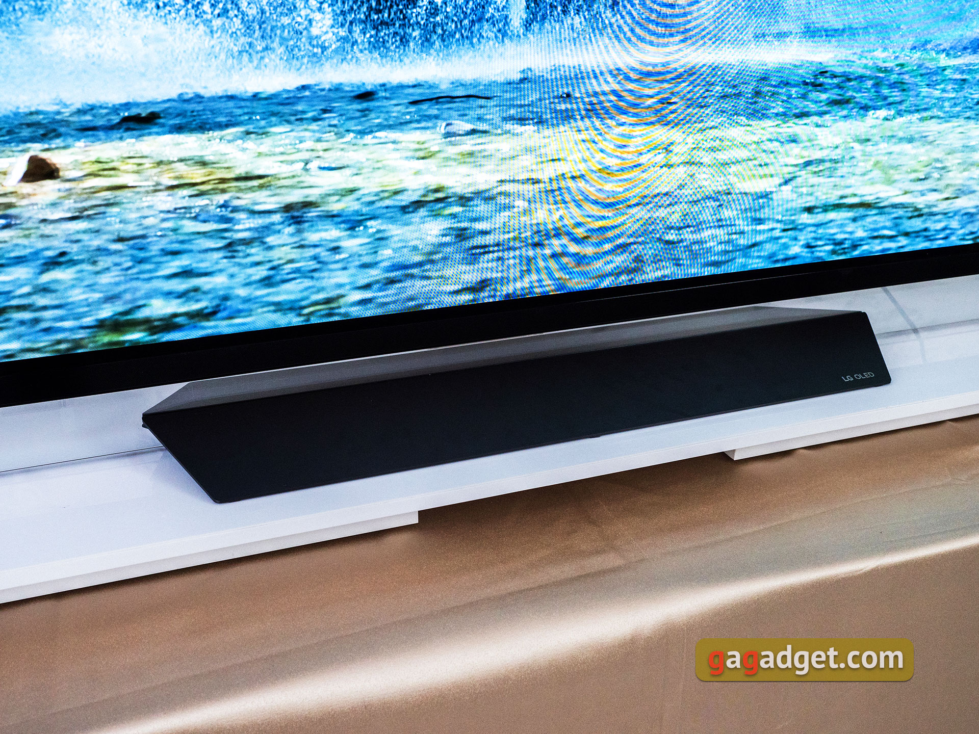lg-oled65e8pla-11.jpg