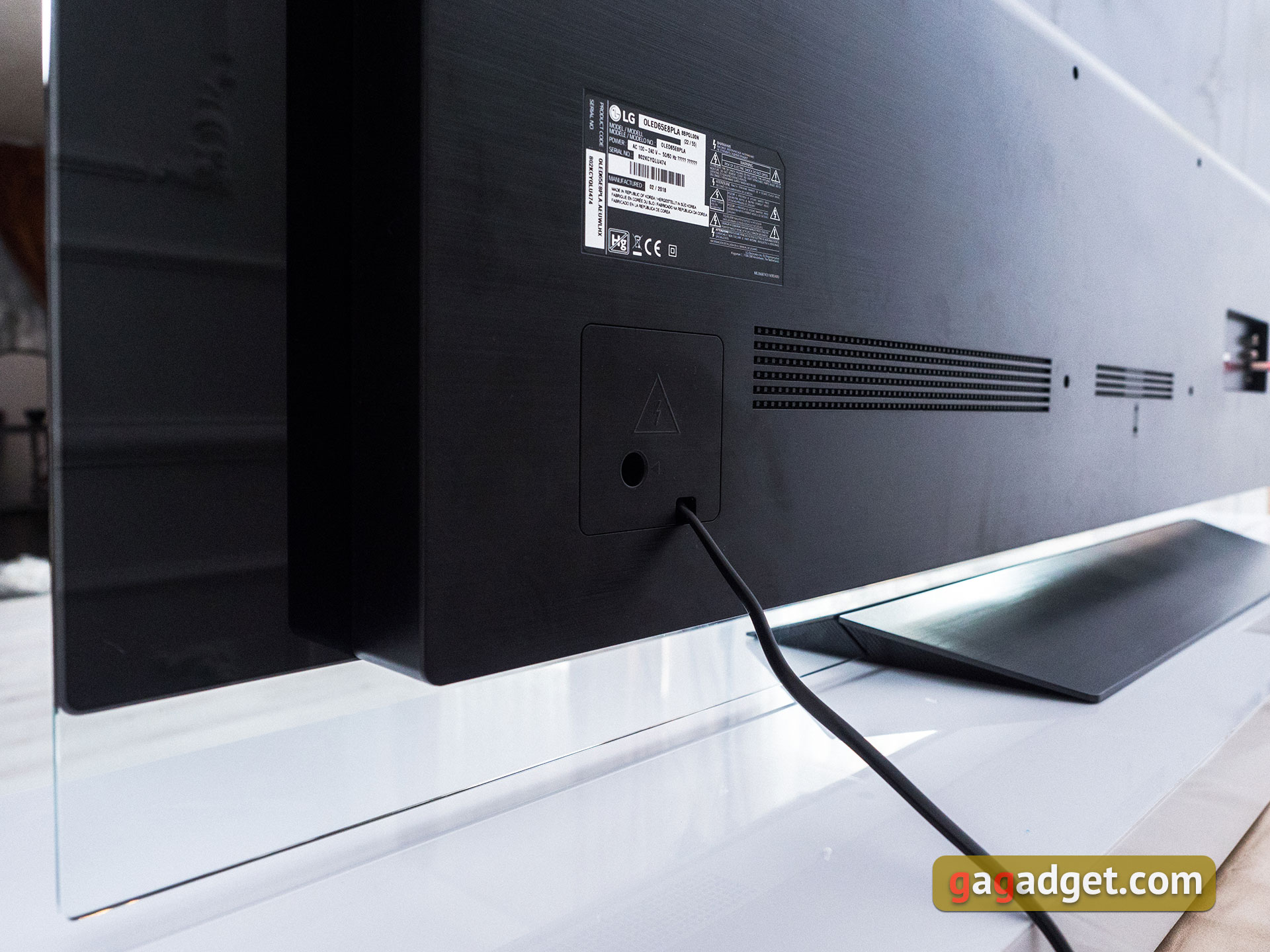 lg-oled65e8pla-14.jpg