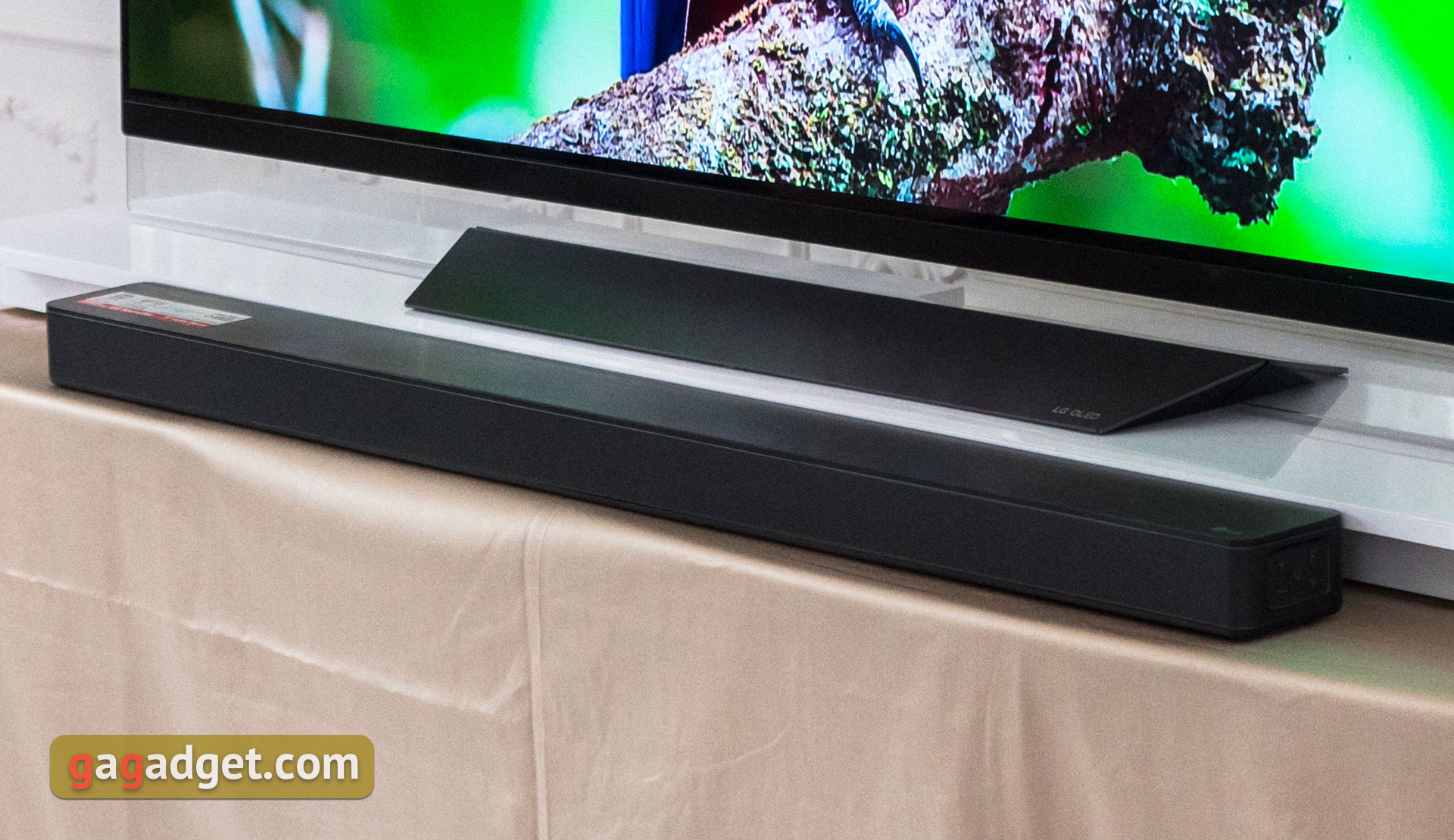 lg-oled65e8pla-24.jpg