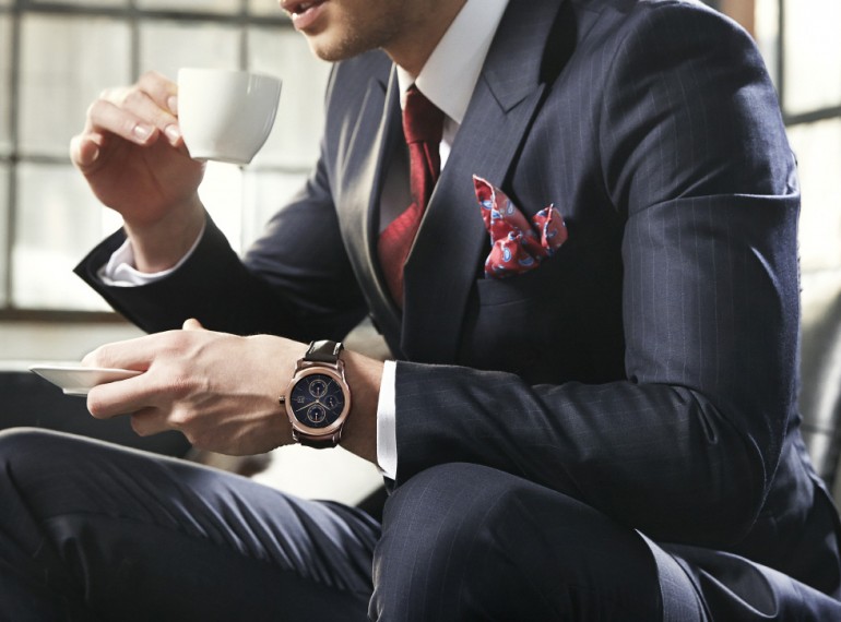 Металлические «умные» часы LG Watch Urbane в подробностях на видео