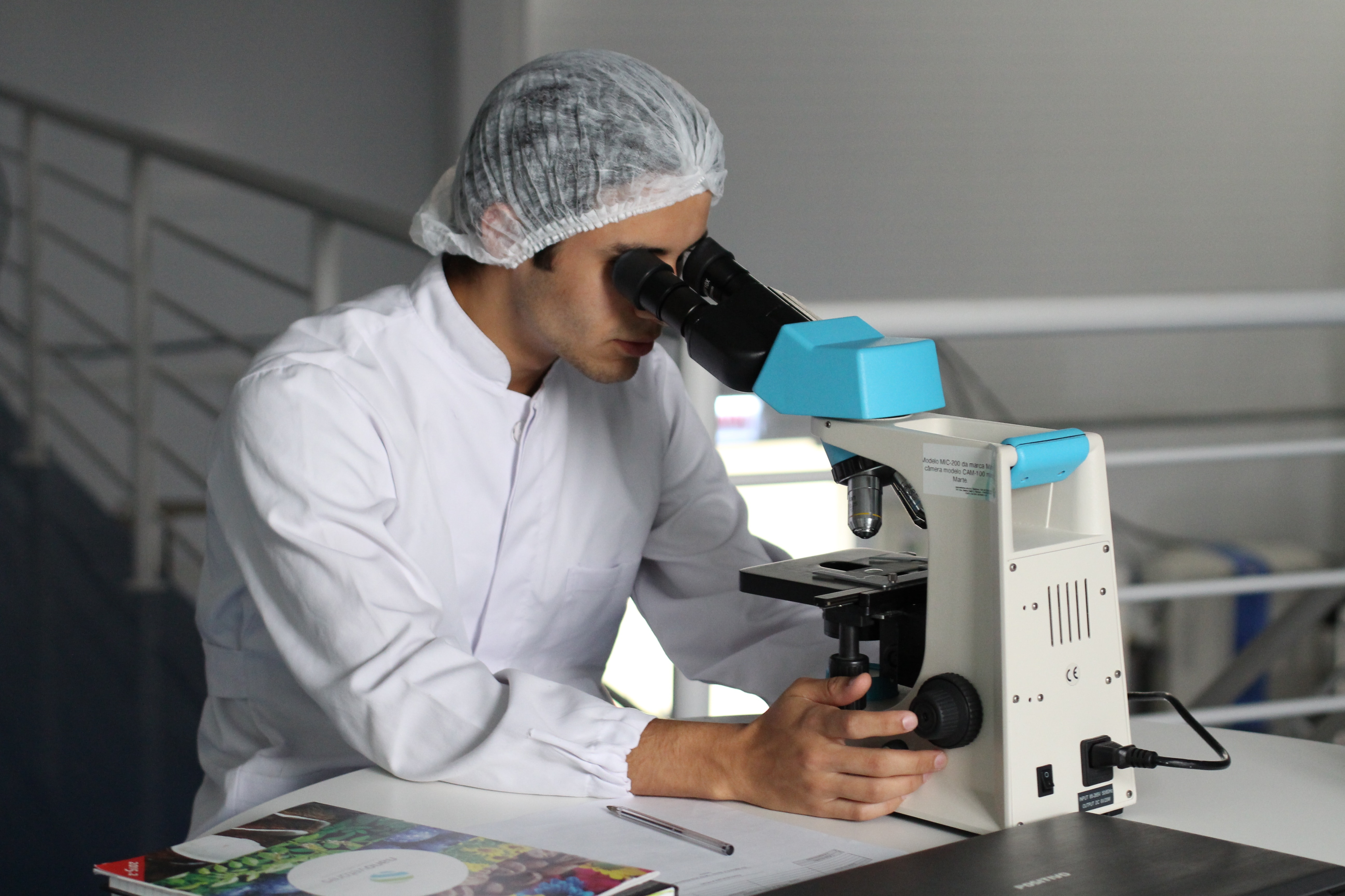 Google et le Pentagone ont mis au point un microscope basé sur l'intelligence artificielle pour le diagnostic du cancer