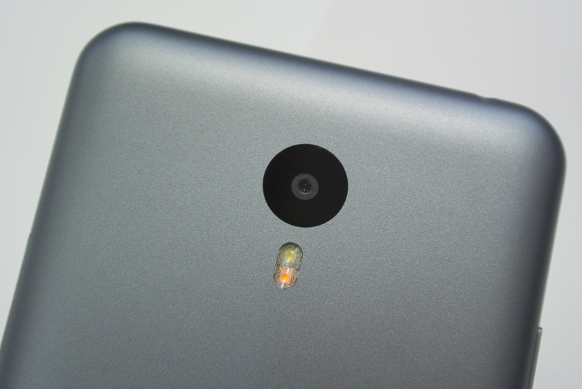 Смартфон-завоеватель: Meizu M2 Note своими глазами-14