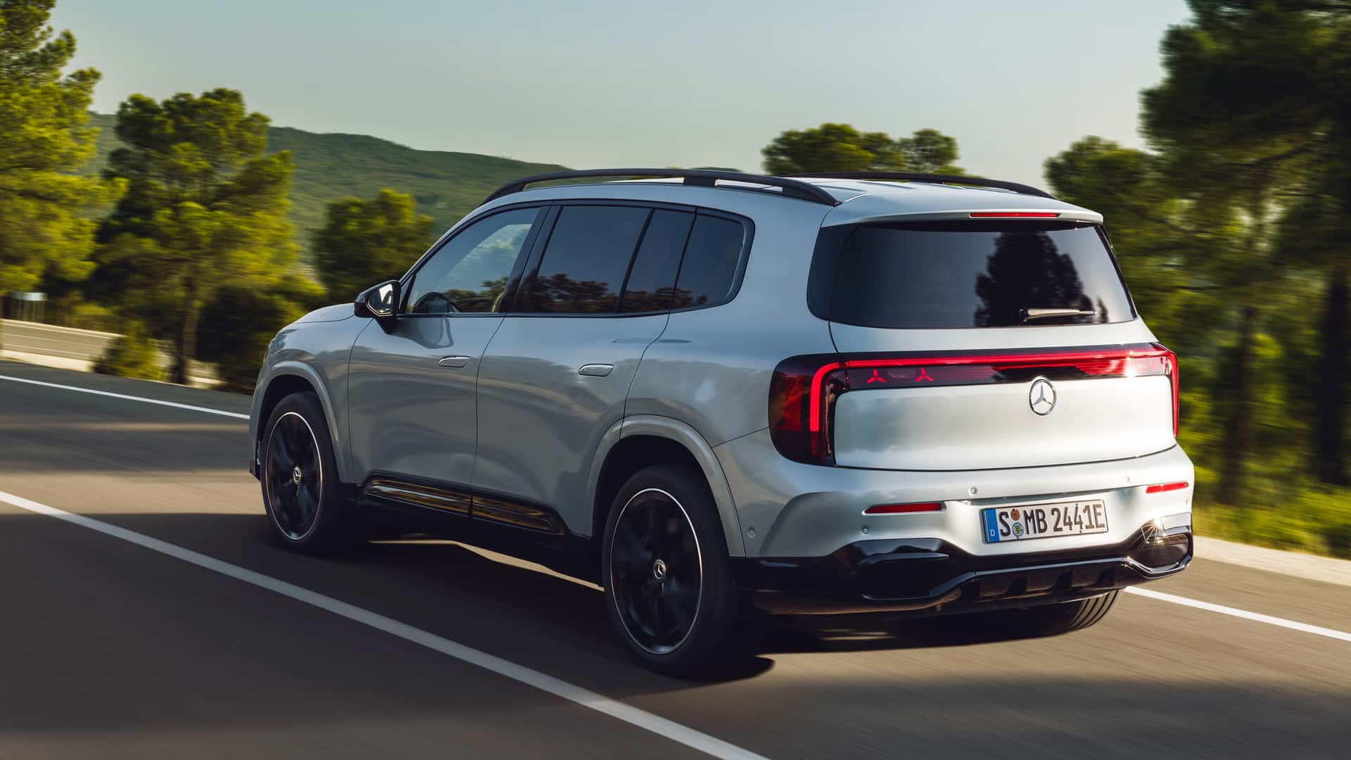 New Mercedes-Benz GLB 2026 - Front View