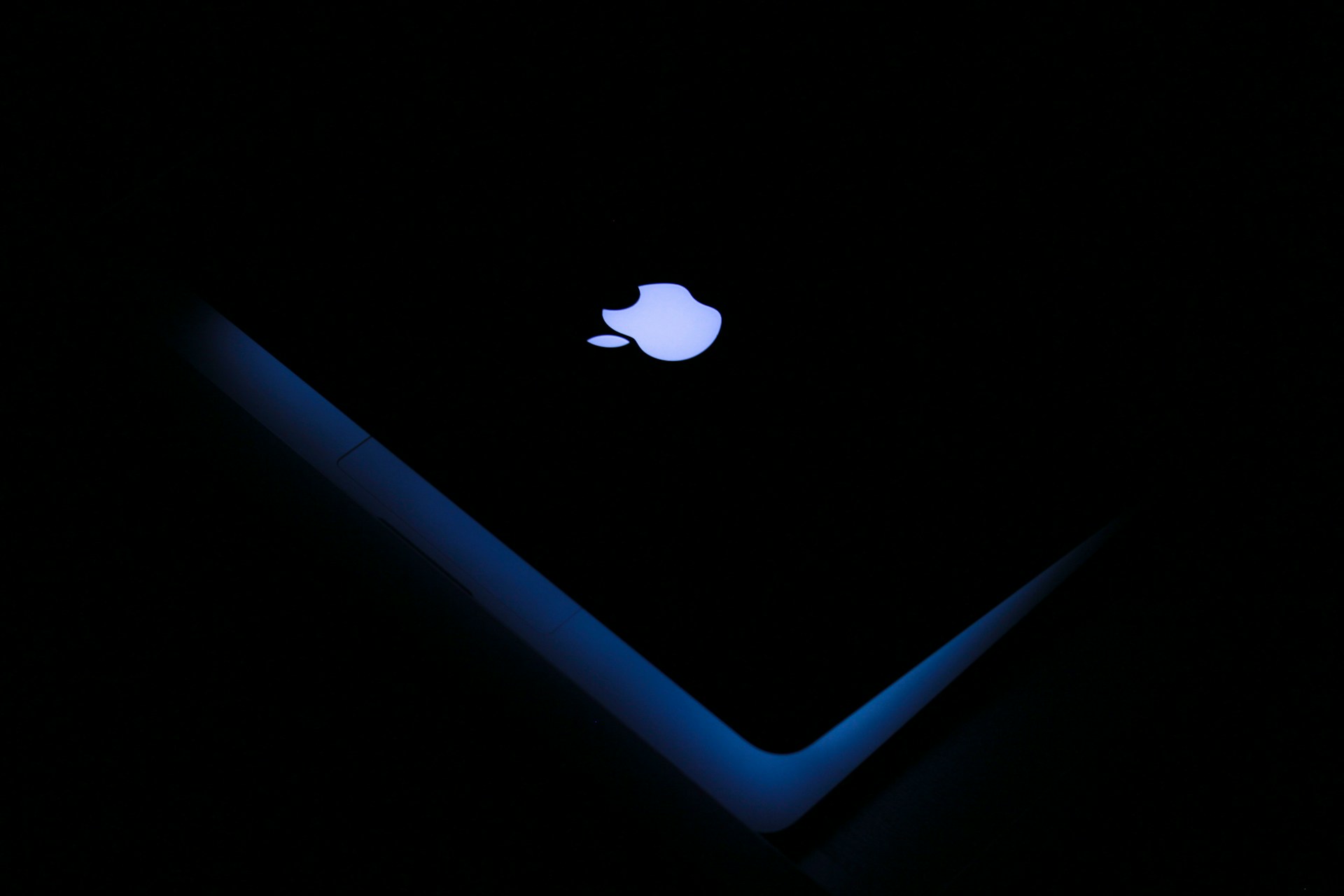 Apple a publié des modèles de langage OpenELM compacts pour les gadgets.