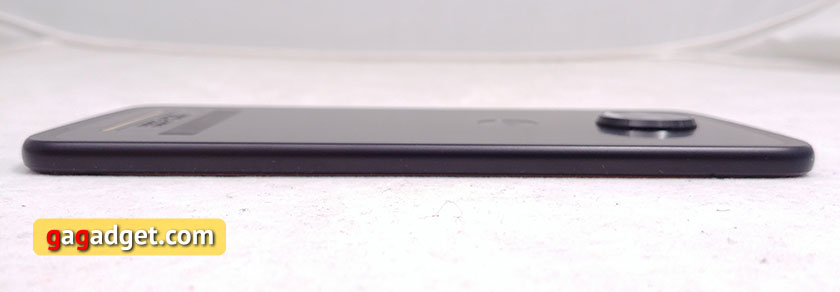 moto-z2-force-11.jpg
