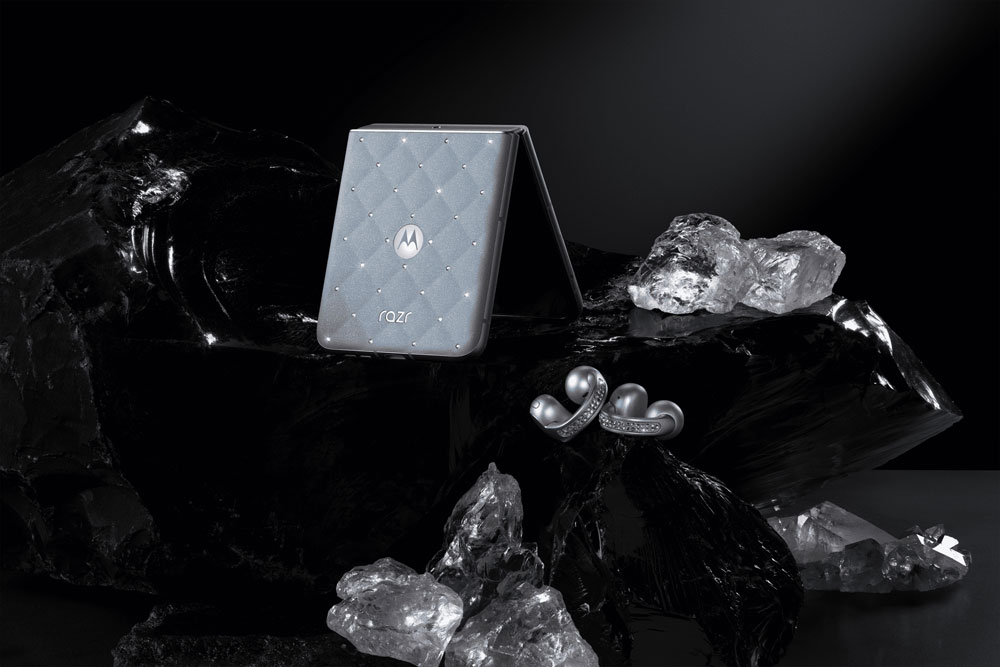 Motorola razr з кристалами Swarovski
