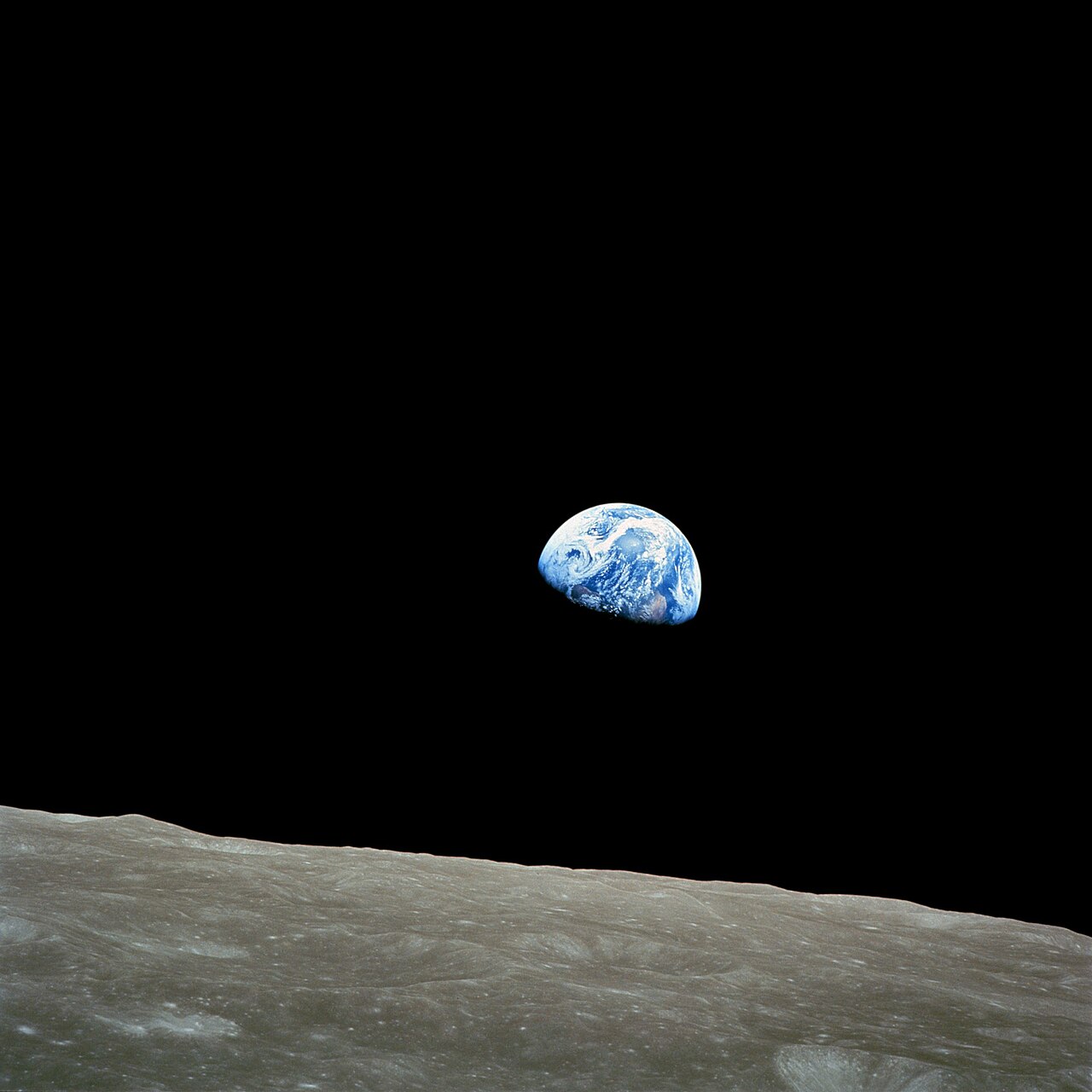 Схід Землі Схід Землі. Ілюстрація: William Anders, Apollo 8