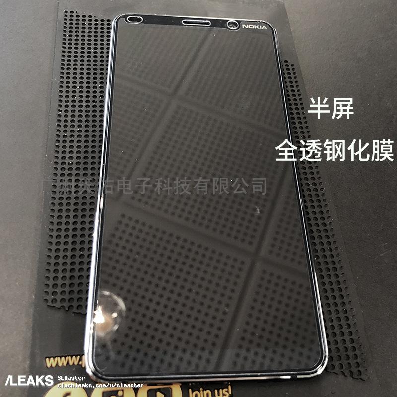 nokia-9-top-front-shown-in-first-live-pictures-of-the-penta-lens-camera-phone.jpg