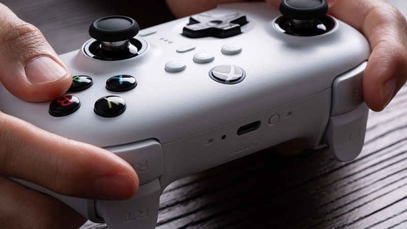8BitDo Ultimate Xbox-style controller (contrôleur de style Xbox)