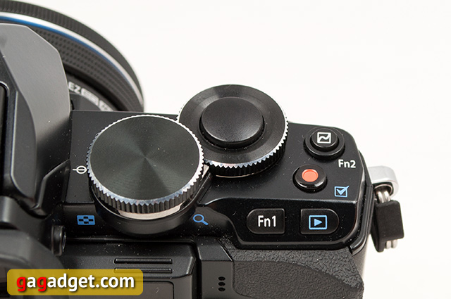 Обзор беззеркальной камеры Olympus OM-D E-M10-10