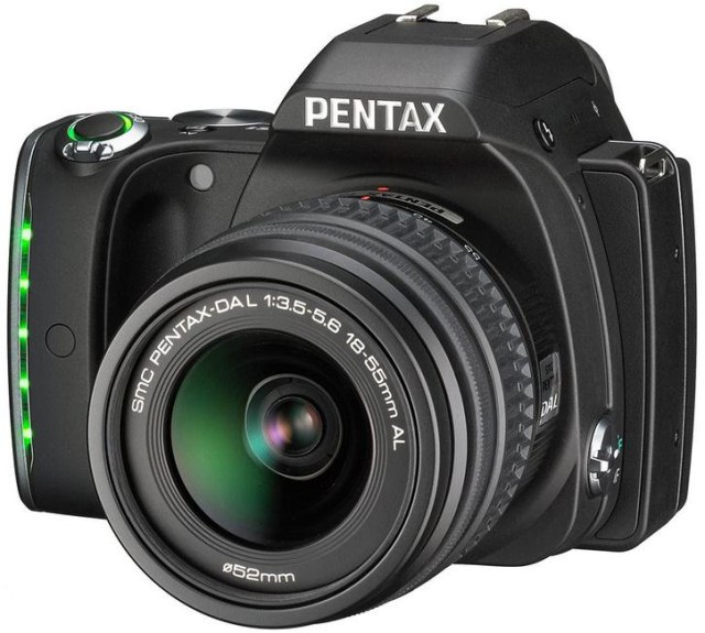 Зеркалка Pentax K-S1 всех цветов радуги со светодиодной иллюминацией
