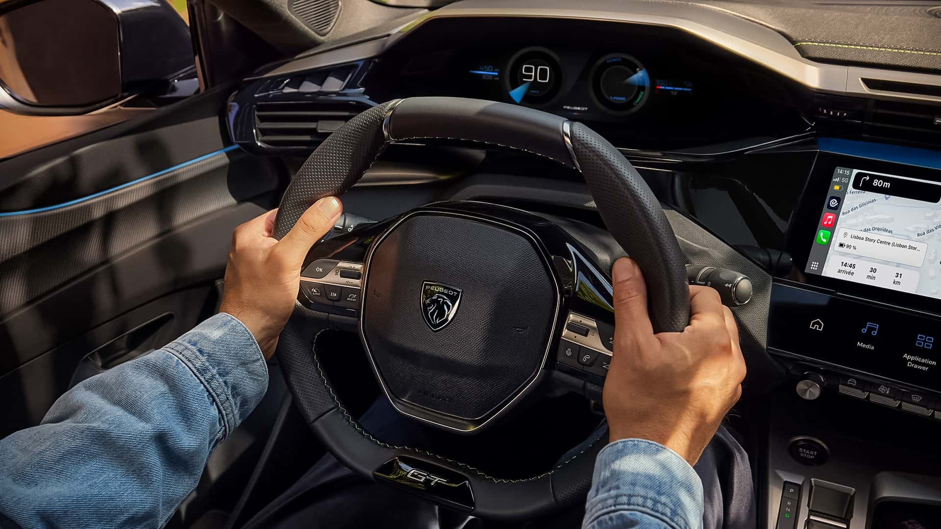 Interior of the updated Peugeot 308 SW