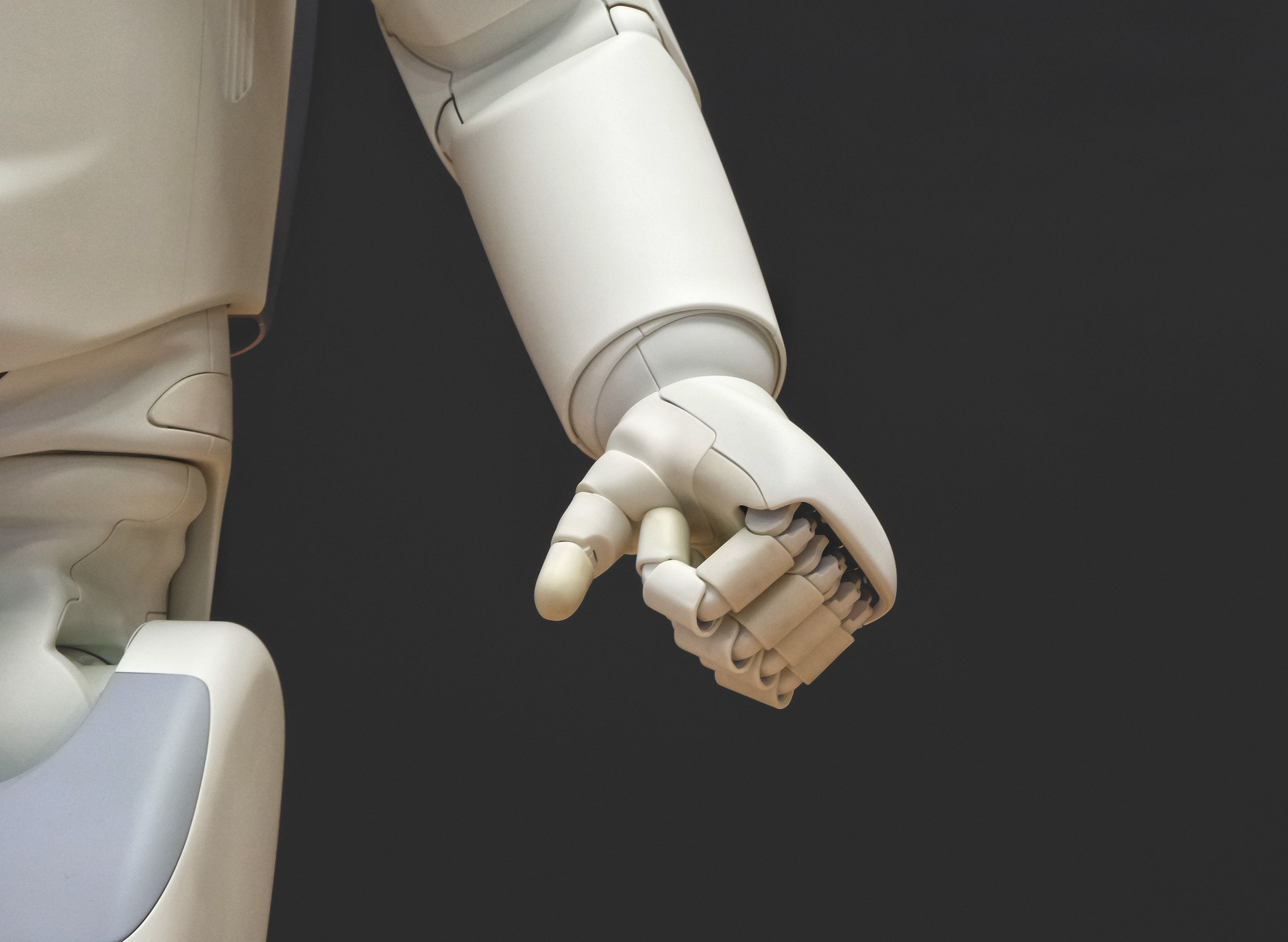 Scientists have estimated a 5% chance of AI getting out of control and destroying humanity