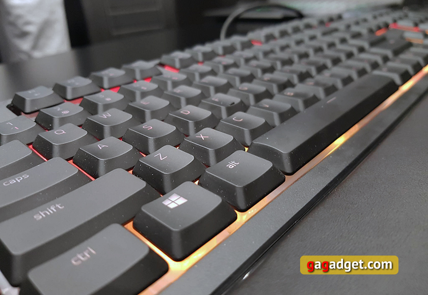 IFA 2016: "революционная" игровая клавиатура Razer Ornata и чудо-камера Stargazer своими глазами-3