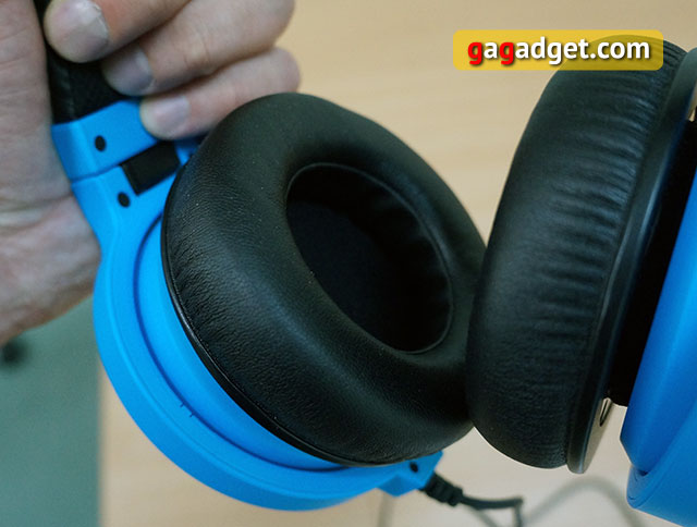 Голубой кракен: обзор игровой гарнитуры Razer Kraken Pro Neon-5