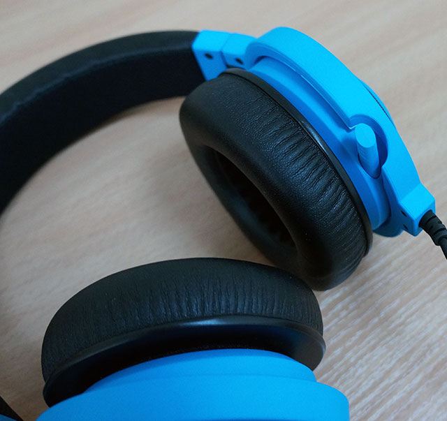 Голубой кракен: обзор игровой гарнитуры Razer Kraken Pro Neon-7