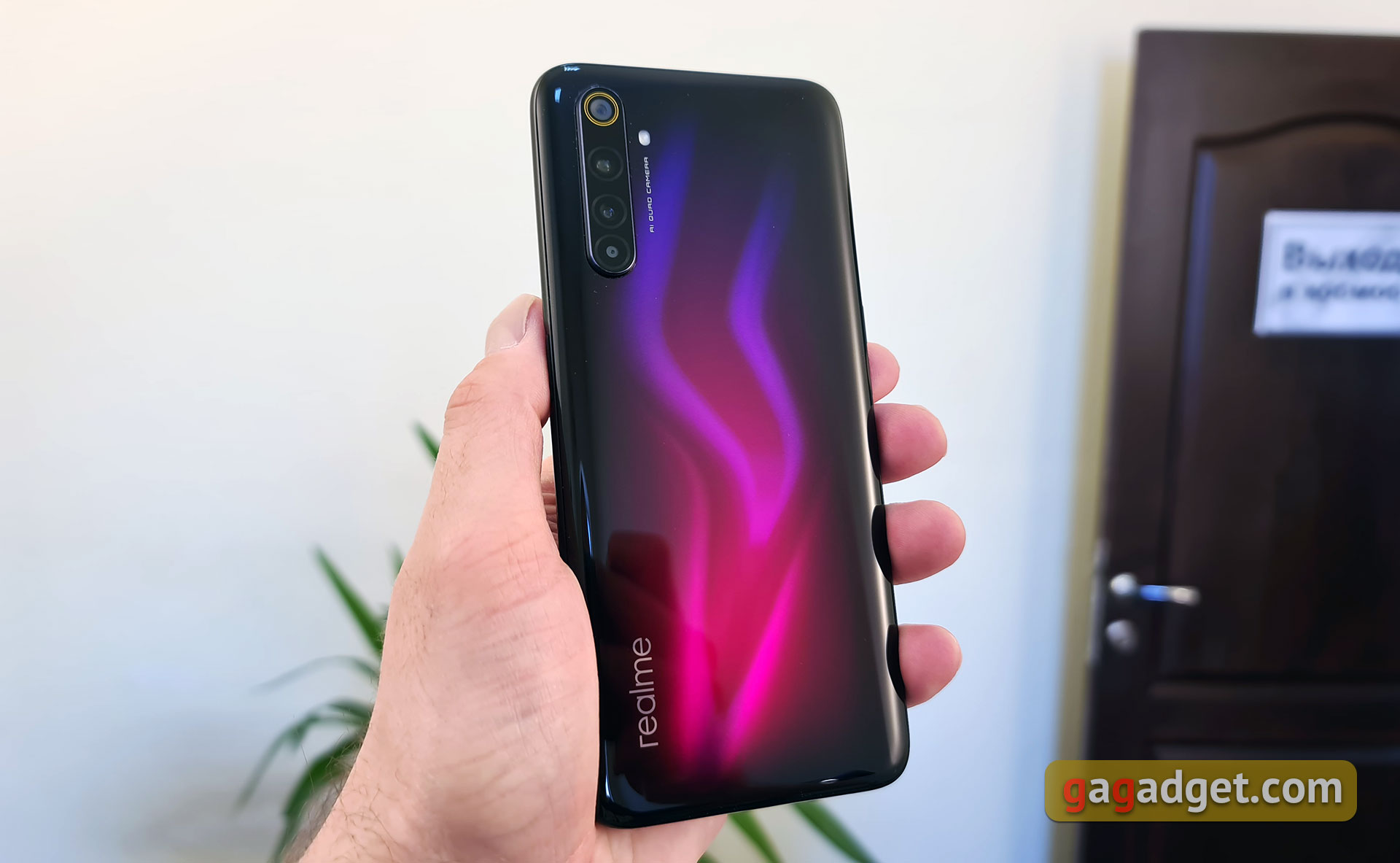 Обзор realme 6 Pro: шесть камер за 9000 гривен-14