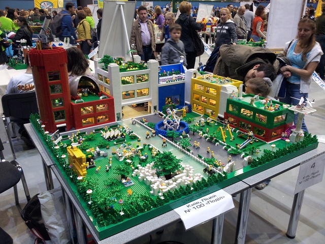 Попадание в робо-сказку: фоторепортаж с фестиваля робототехники «Robotica 2013»-5