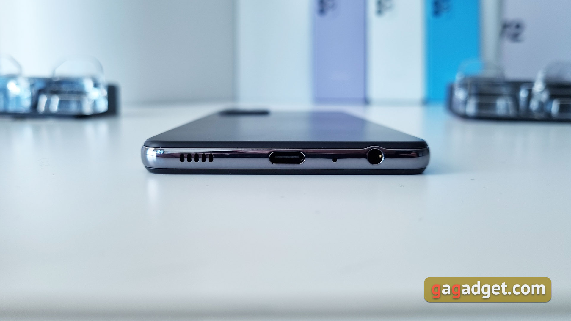 Смартфоны Samsung Galaxy A72, A52 и A32 своими глазами-14