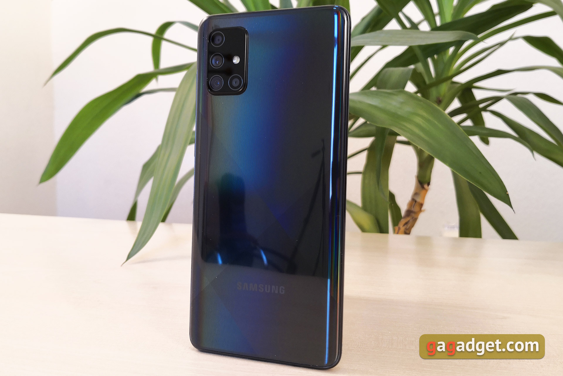 Огляд Samsung Galaxy A71: потенційний бестселер середнього сегмента-10