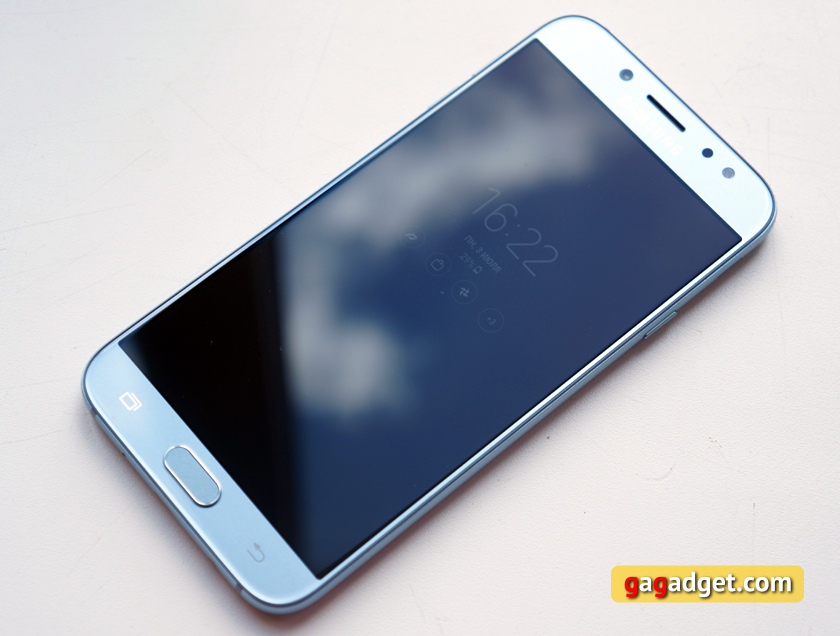 Обзор Samsung Galaxy J7 (2017): скромняга с амбициями-2