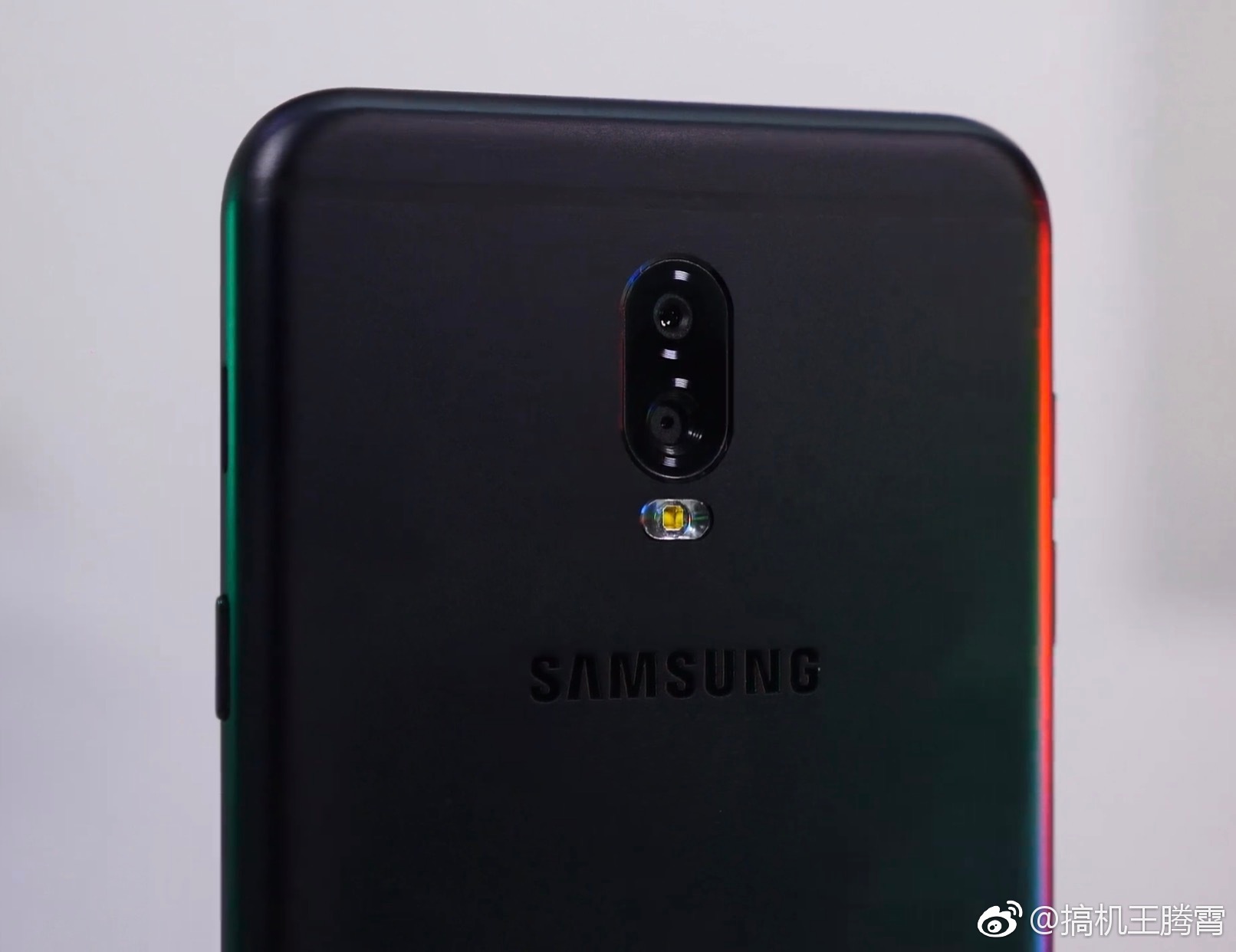 samsung-galaxy-j7-plus-2017-photos-4.jpg