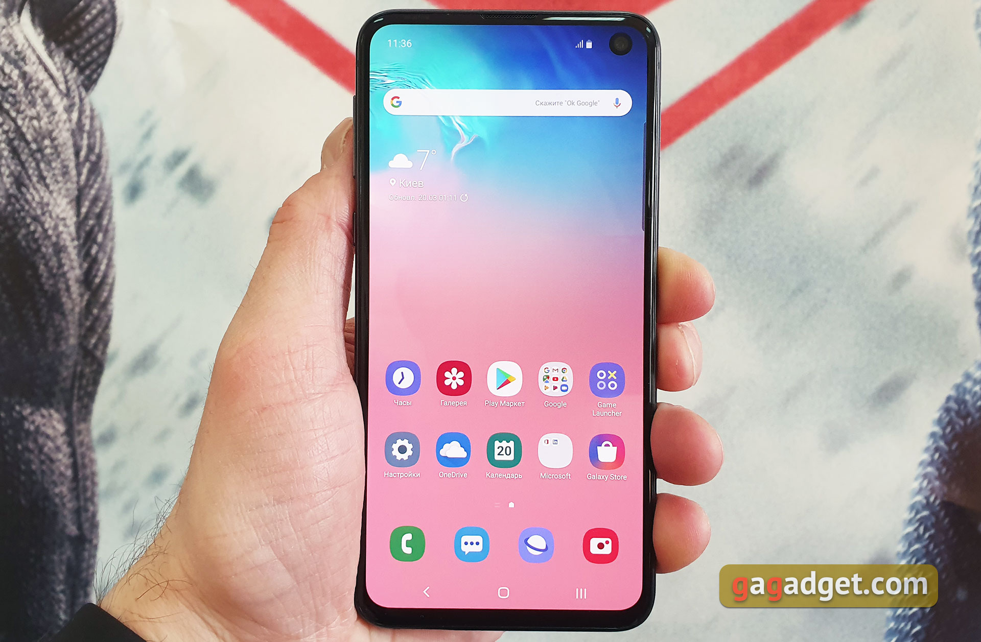 Огляд Samsung Galaxy S10e: менше - не означає гірше
