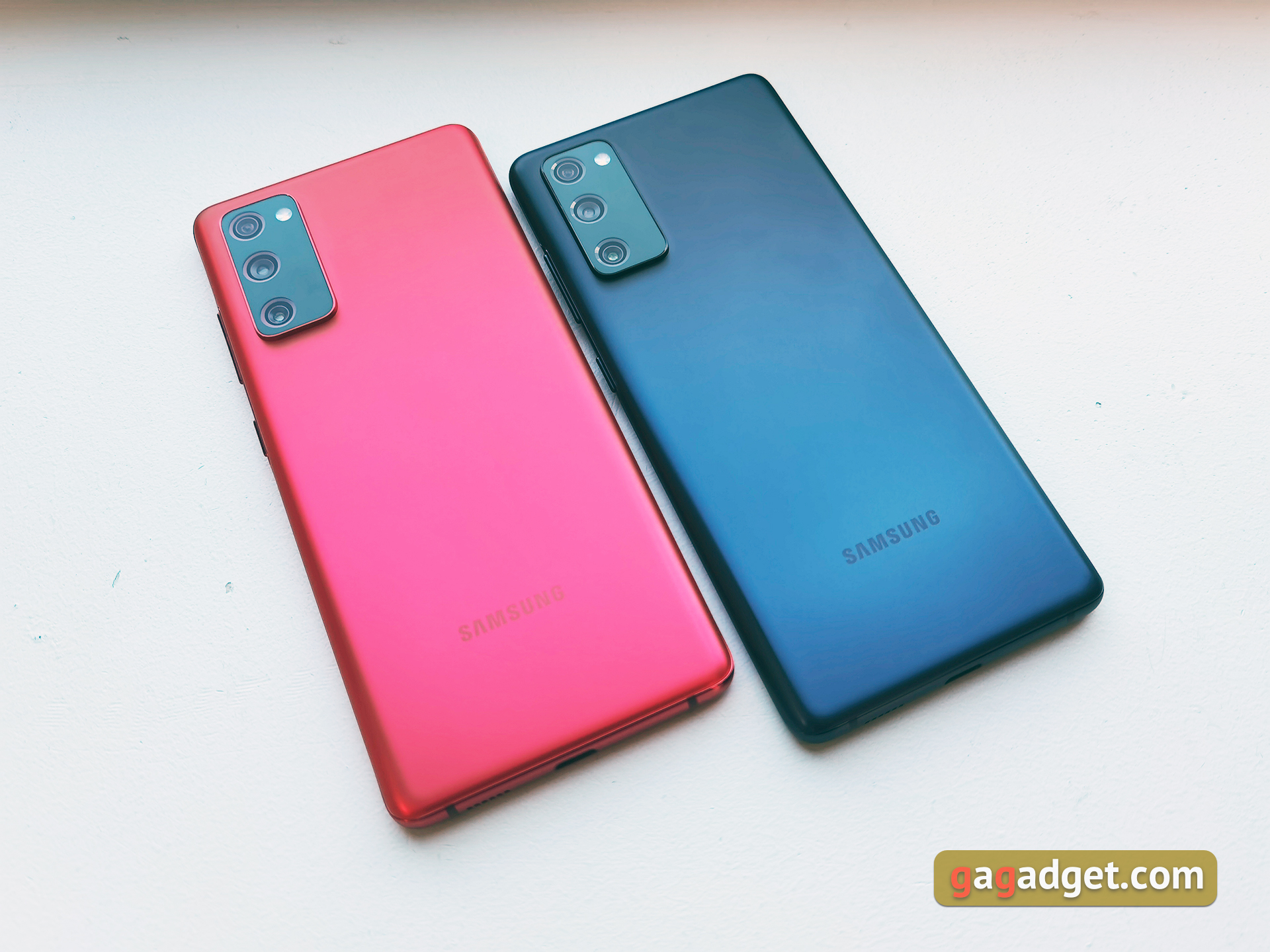 "Молодёжный" флагман Samsung Galaxy S20 FE своими глазами-18