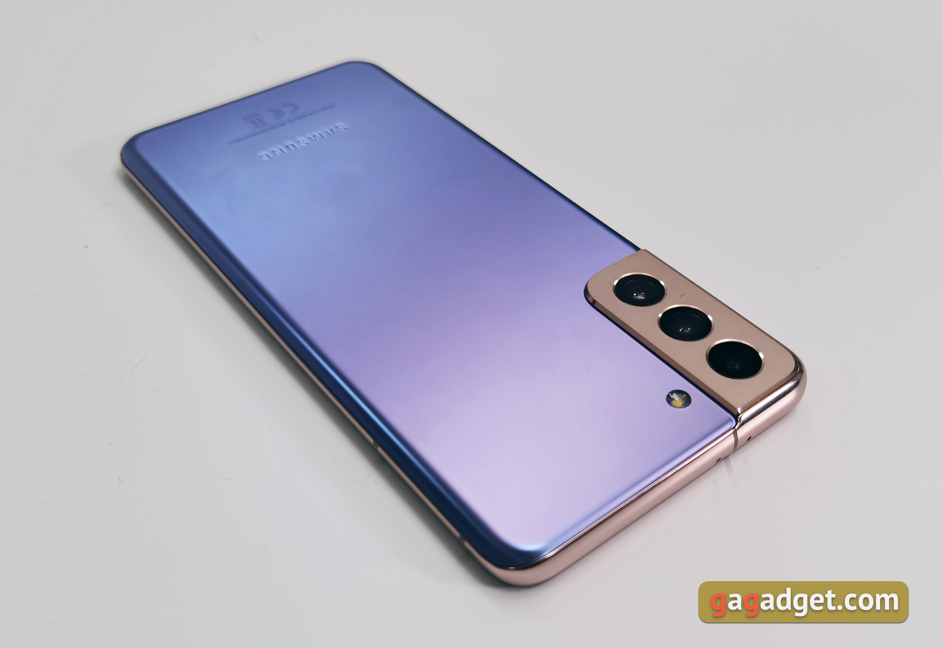 Флагманская линейка Samsung Galaxy S21 и наушники Galaxy Buds Pro своими глазами-7