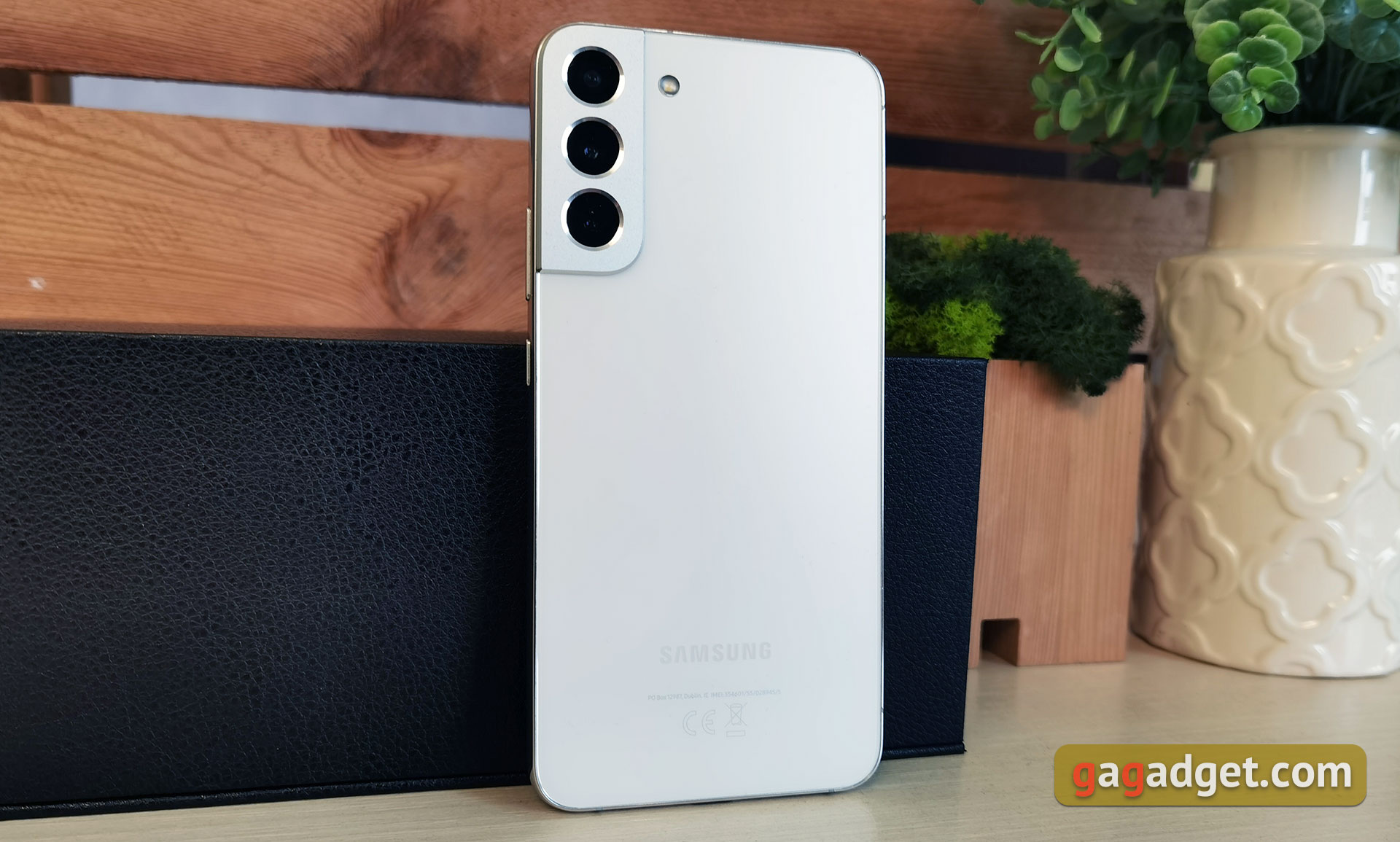 Samsung Galaxy S22 and Galaxy S22+ Review: Universal Flagships-12