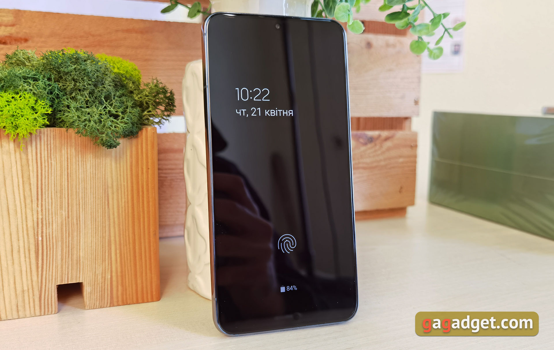Samsung Galaxy S22 and Galaxy S22+ Review: Universal Flagships-43