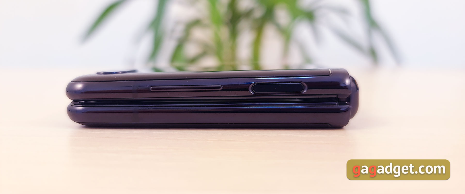 Обзор Samsung Galaxy Z Flip: раскладушки возвращаются с гибкими дисплеями-7
