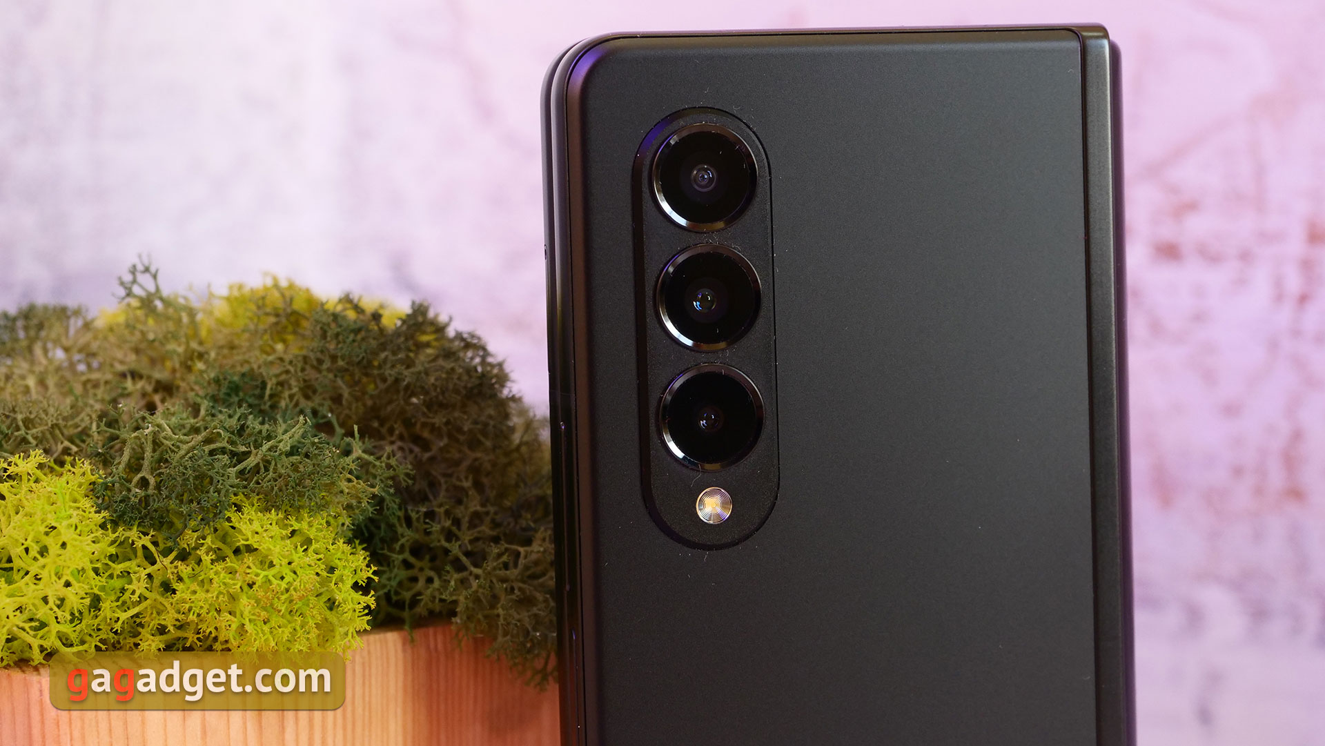 Огляд Samsung Galaxy Z Fold3: смартфон для тих, у кого все є-287