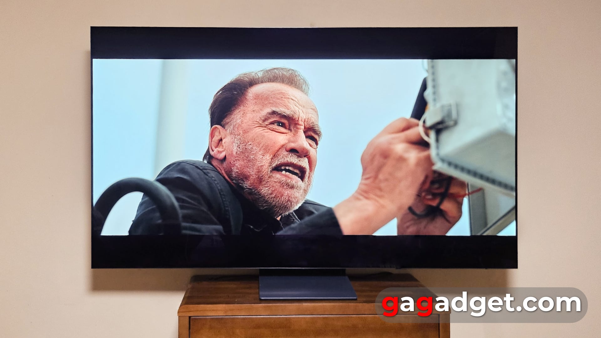 Большой соблазн: обзор 77-дюймового OLED-телевизора Samsung S90D