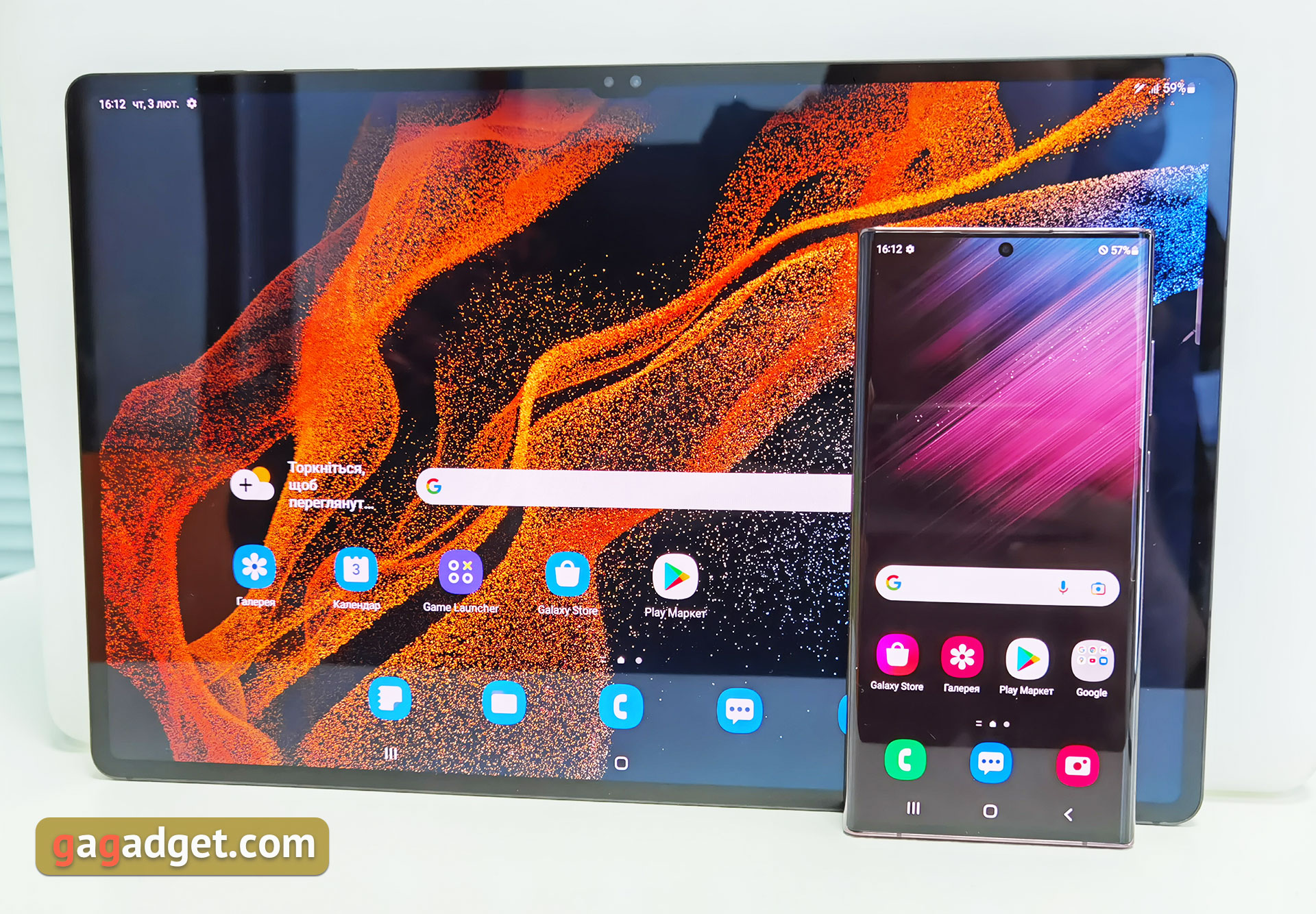 Флагманські смартфони Samsung Galaxy S22 та планшети Galaxy Tab S8 на власні очі