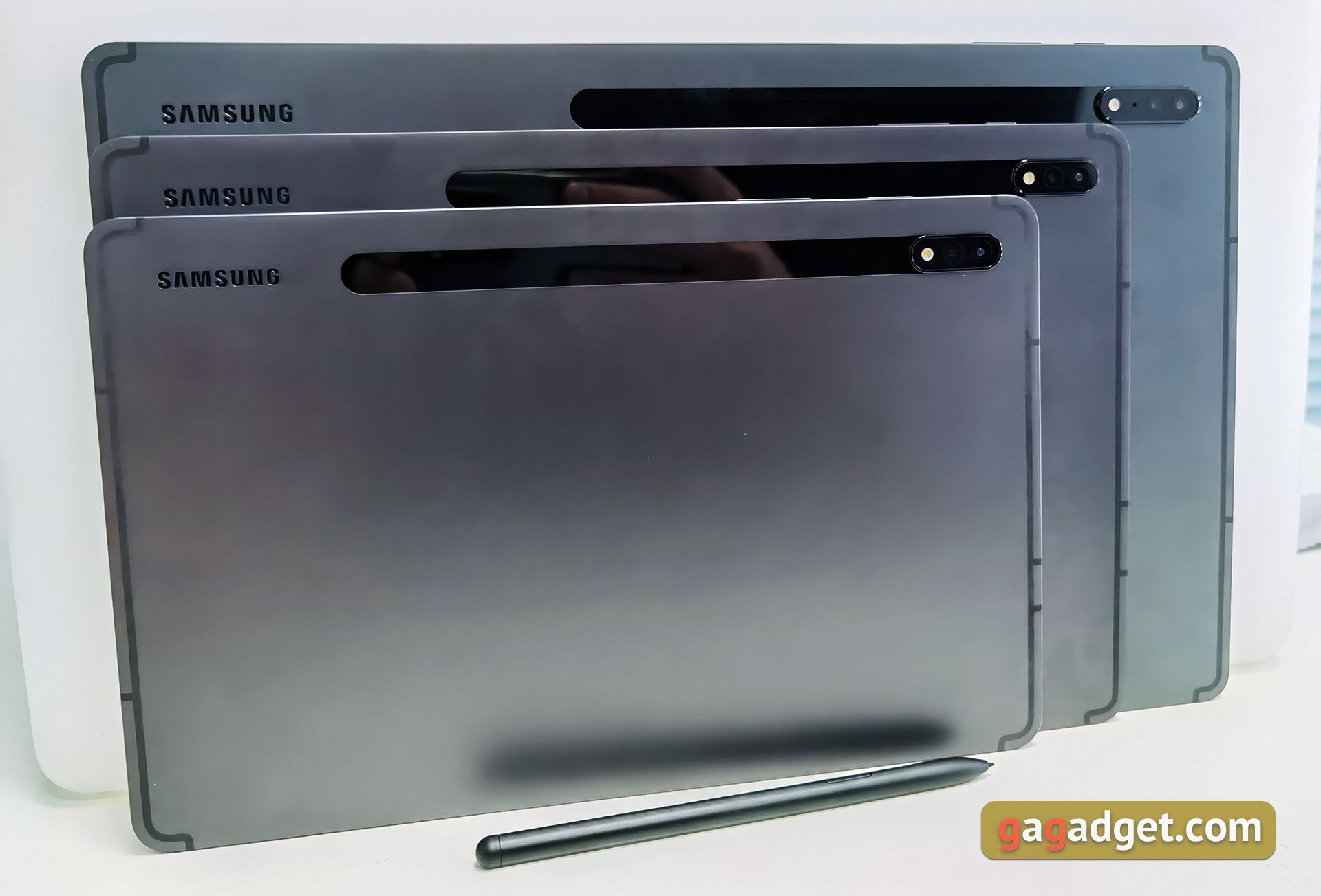 Флагманські смартфони Samsung Galaxy S22 та планшети Galaxy Tab S8 на власні очі-65