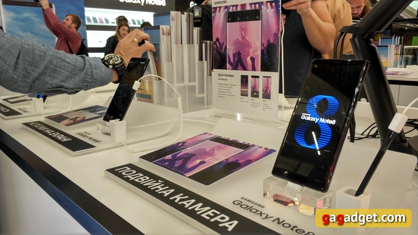 samsung_galaxy_studio_02.jpg