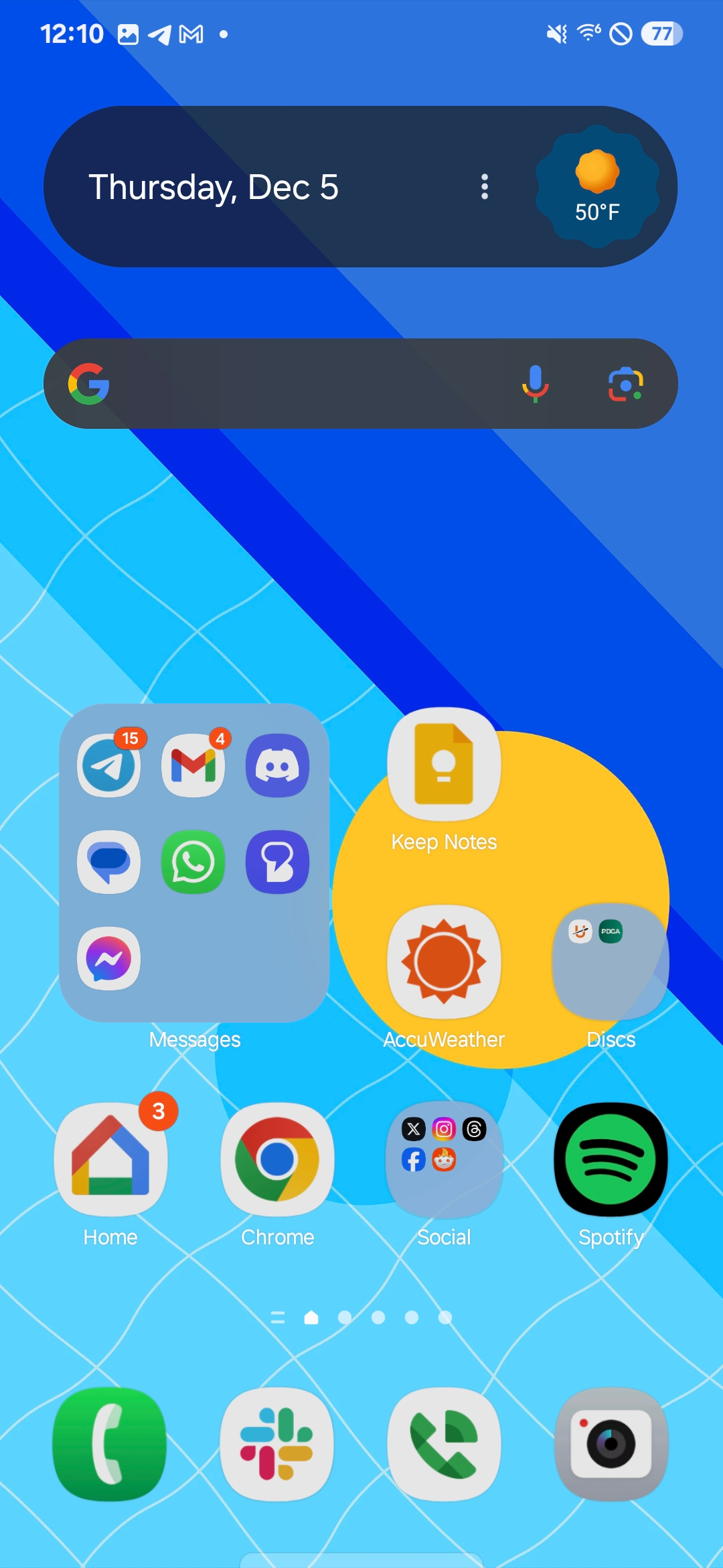 Screenshot of the One UI home screen