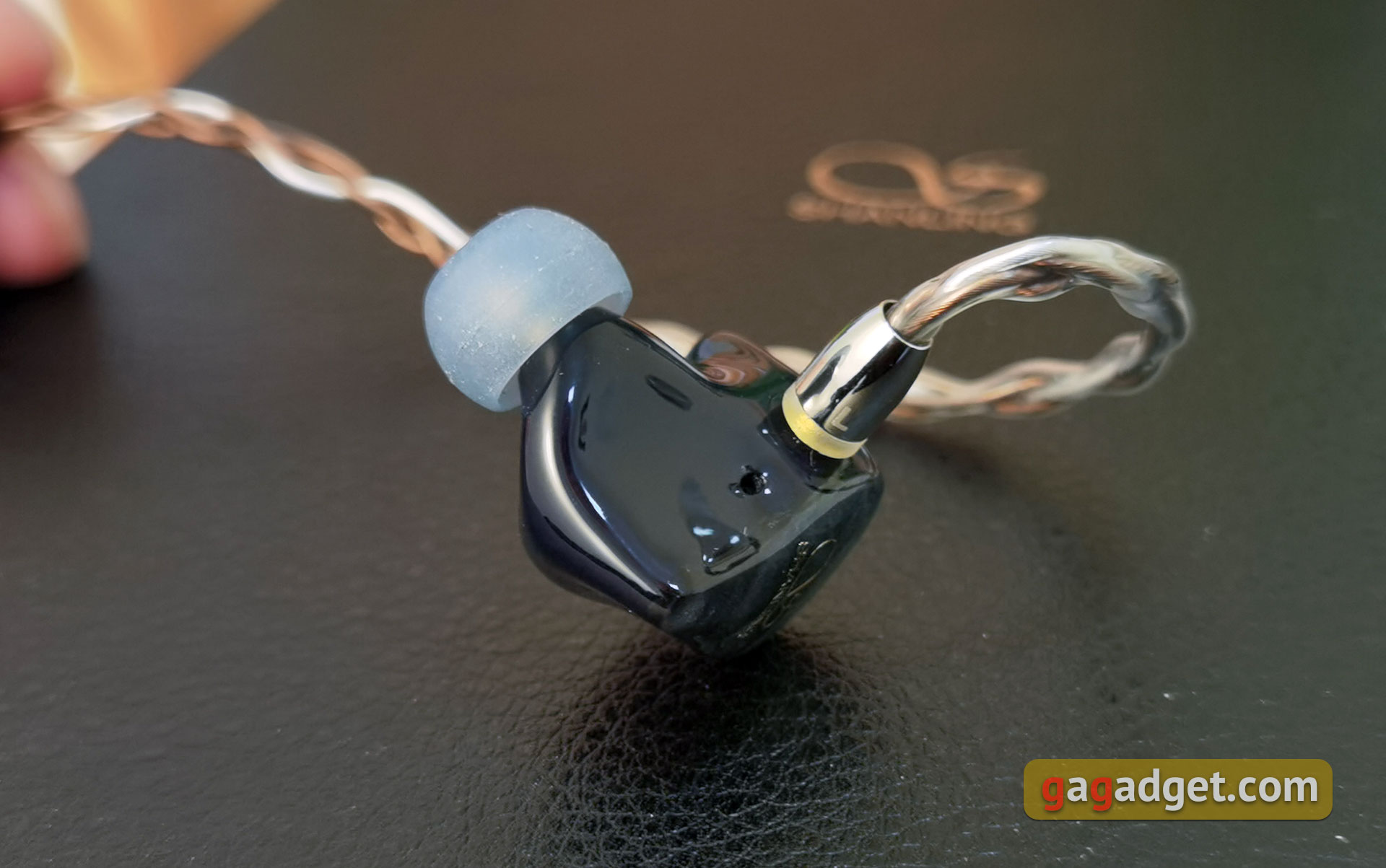 Огляд Shanling ME800: флагманські гібридні навушники з дорогим та витонченим звуком-12