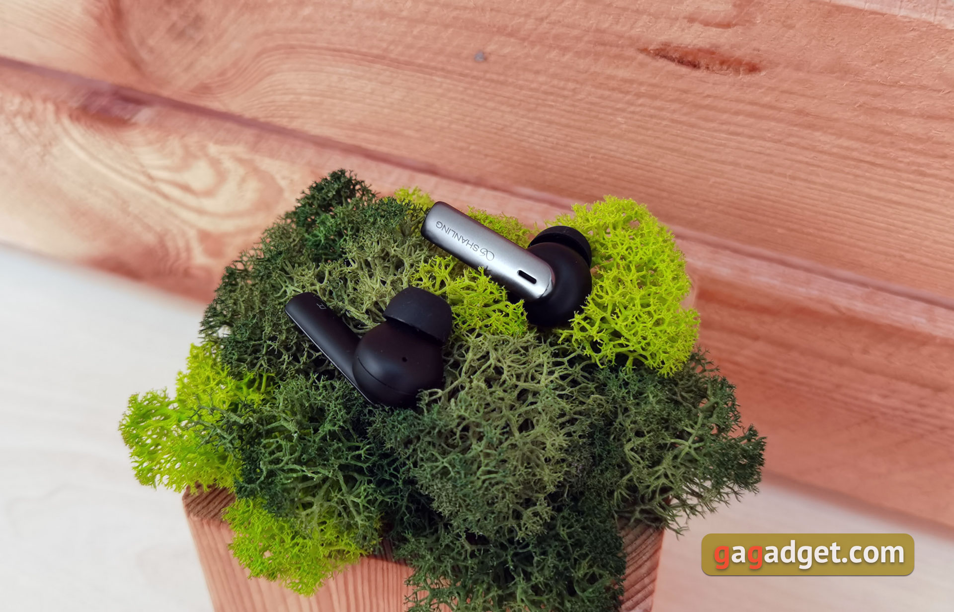 Shanling MTW200 Review: Long-Lasting TWS Earbuds for Bass Fans-18