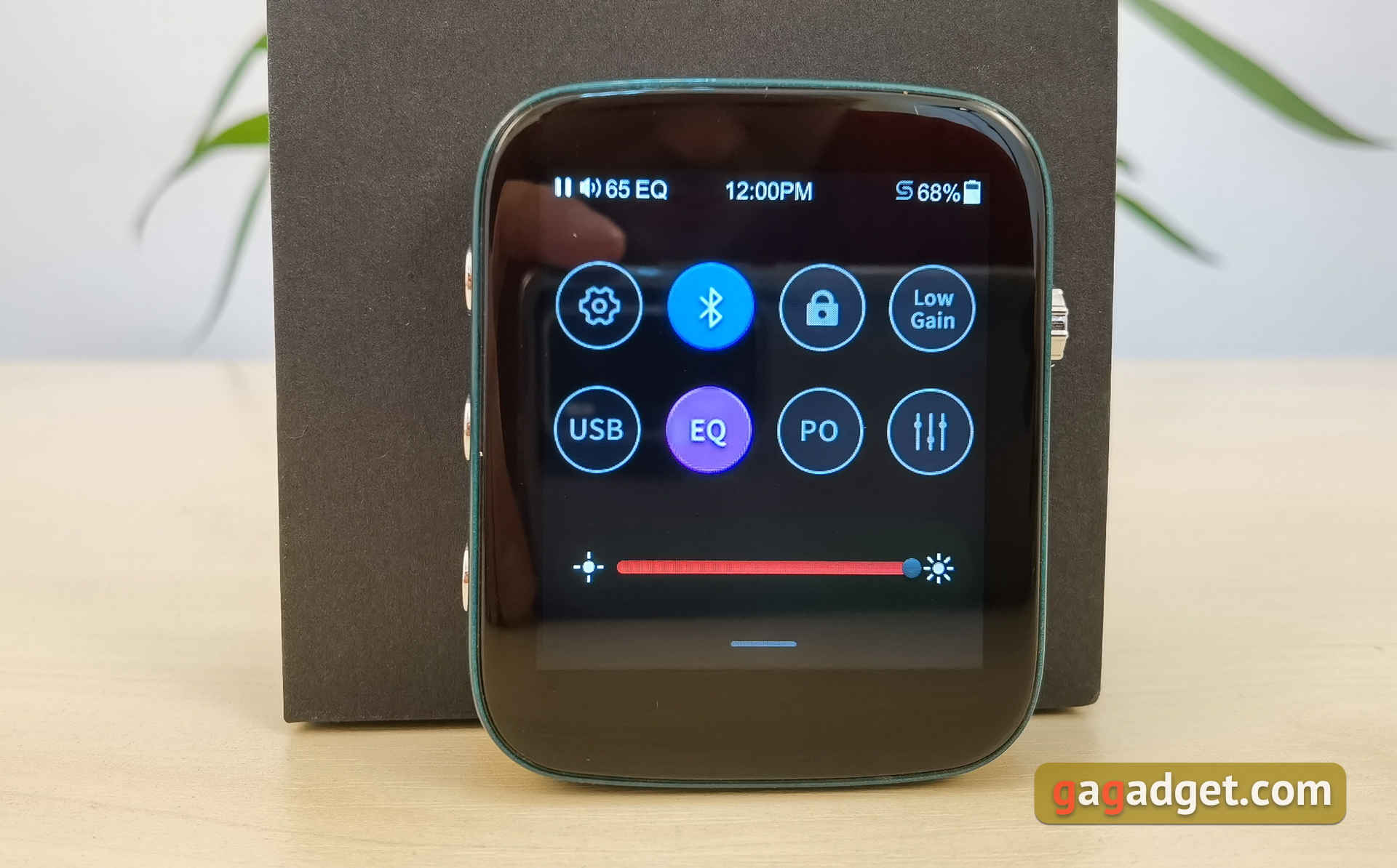 Обзор Shanling Q1: компактный Hi-Fi плеер в ретро-стиле-17