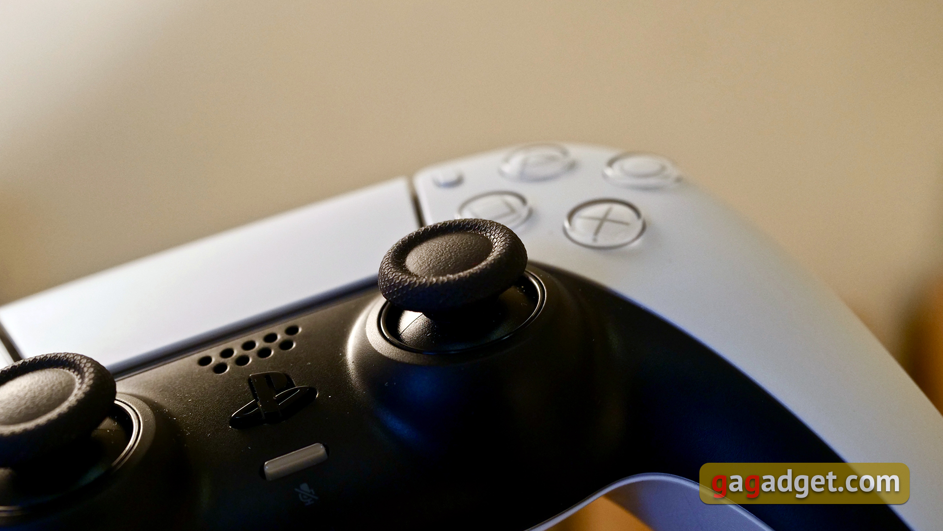 PlayStation 5 Review: Buy Me If You Can-49