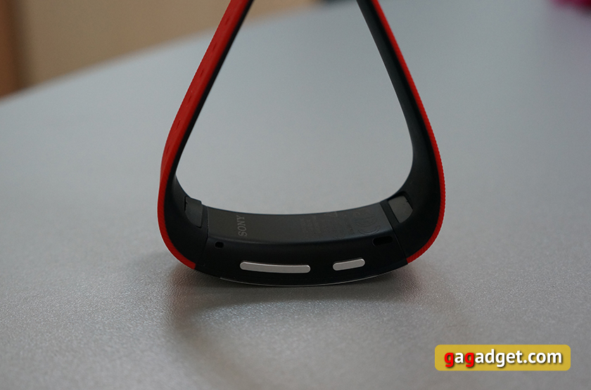 Швец и жнец: обзор Sony SmartBand Talk (SWR30)-6