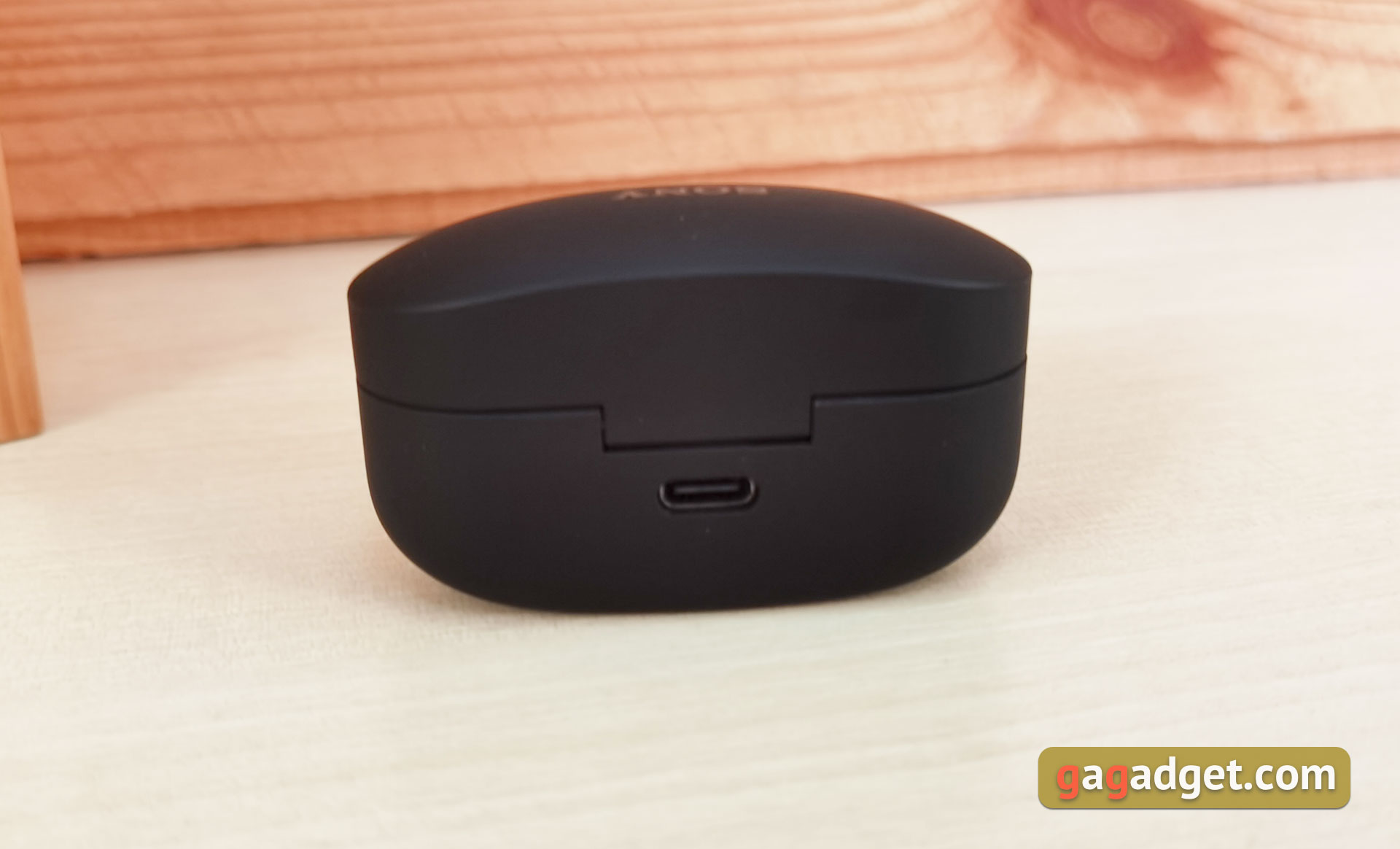 Sony WF-1000XM4 Review: TWS Flagship Earbuds with Best Noise Cancellation-15
