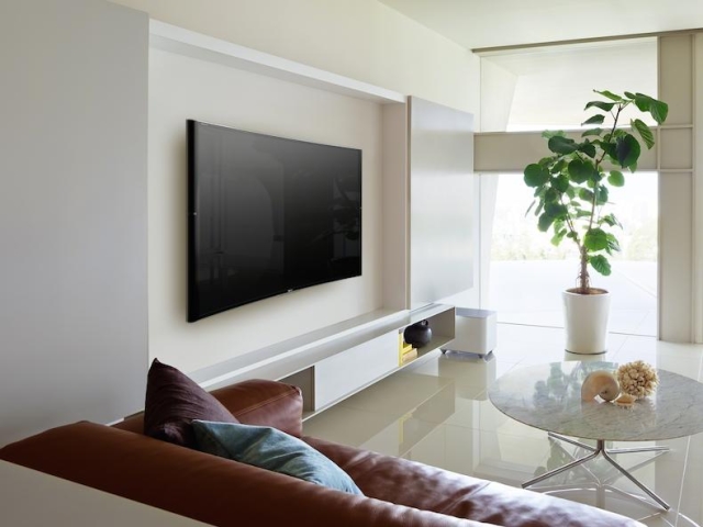 Sony анонсировала свою линейку изогнутых телевизоров Bravia S90-2