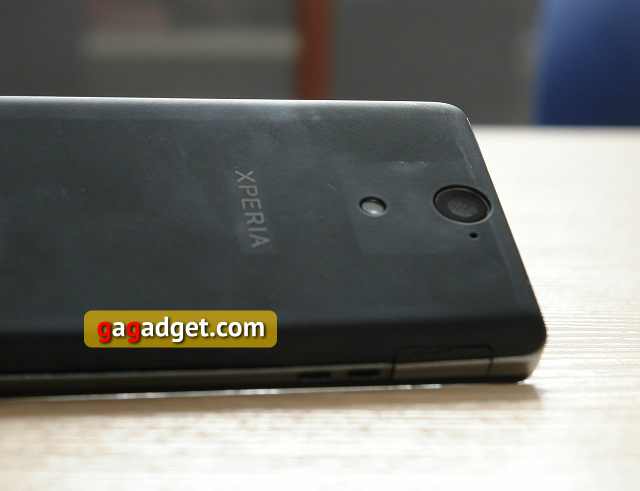 Обзор Sony XPERIA V: субфлагман со степенью-3